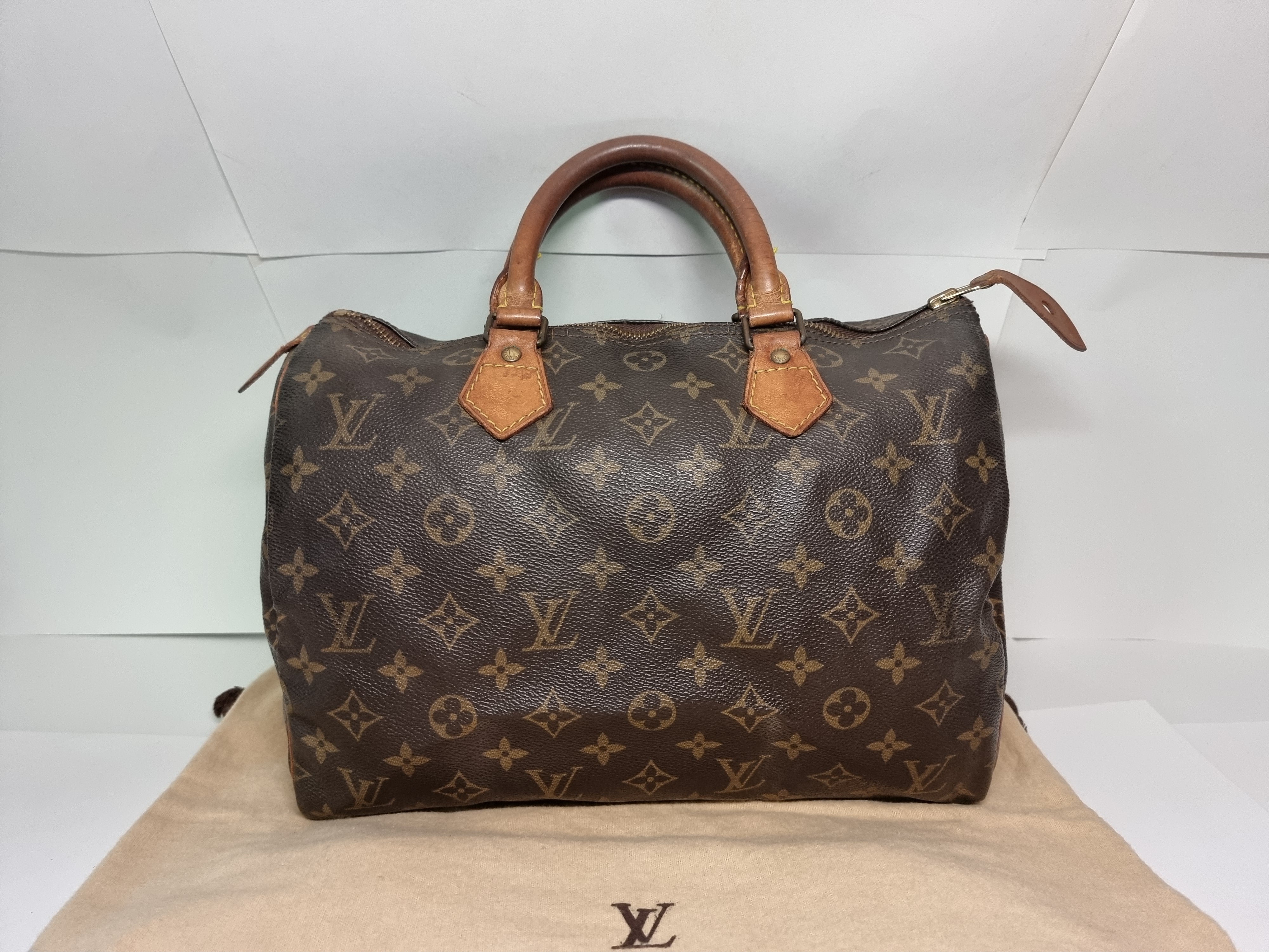 Authentic louis vuitton speedy 30 monogram sale