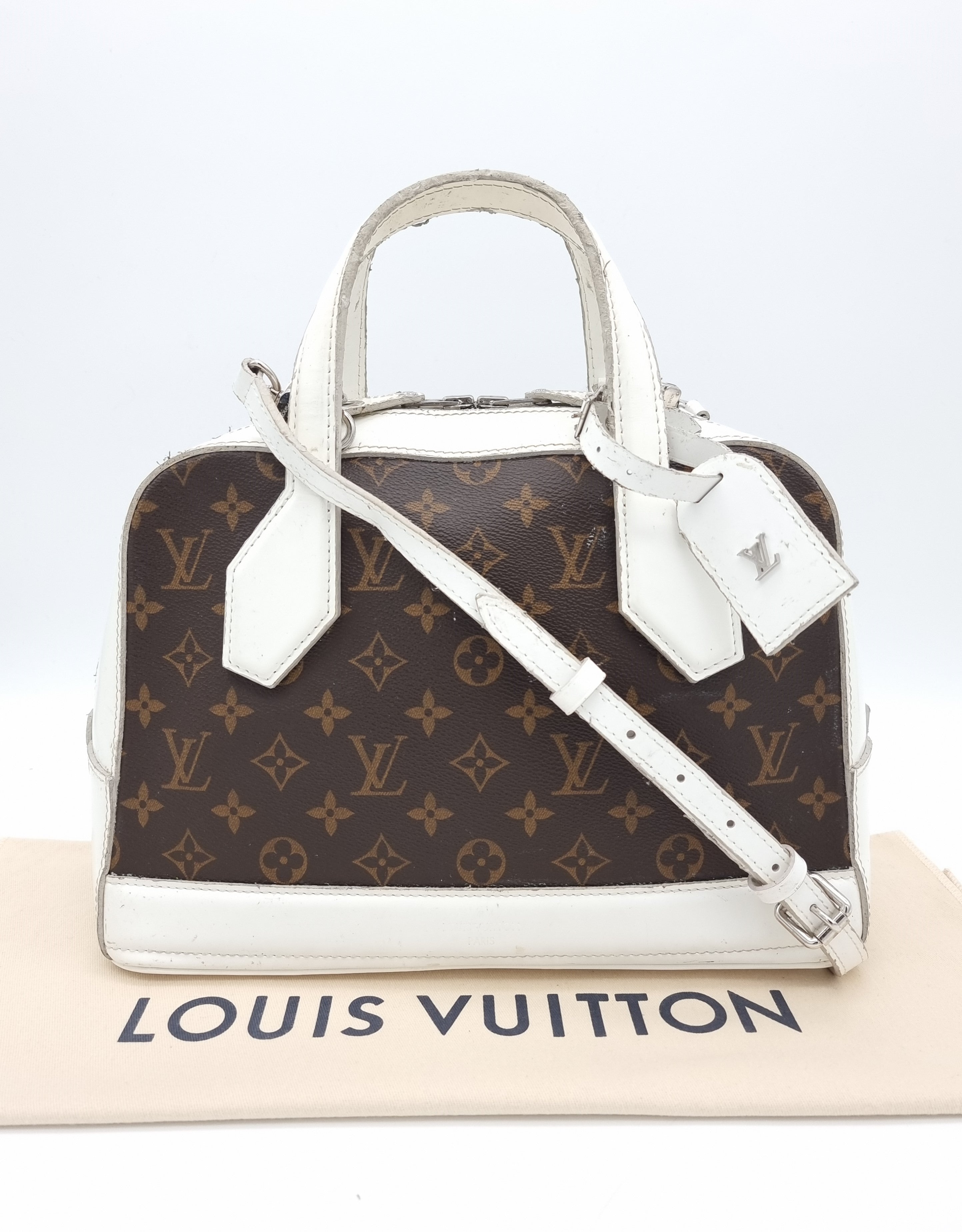 Louis Vuitton Dora PM