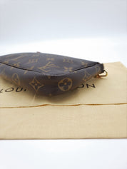 Louis Vuitton Pochette Accessoires