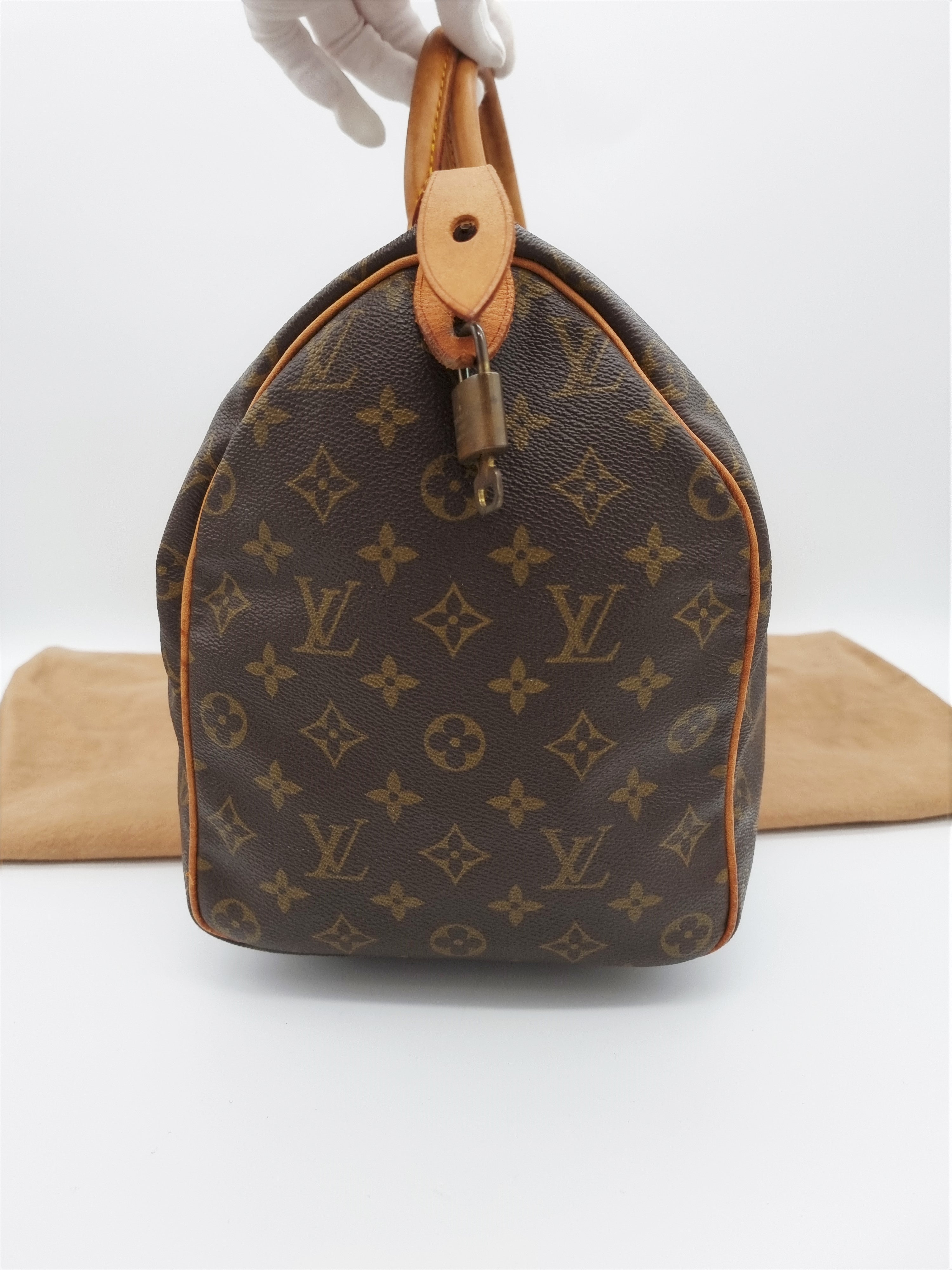 Louis Vuitton Speedy 40