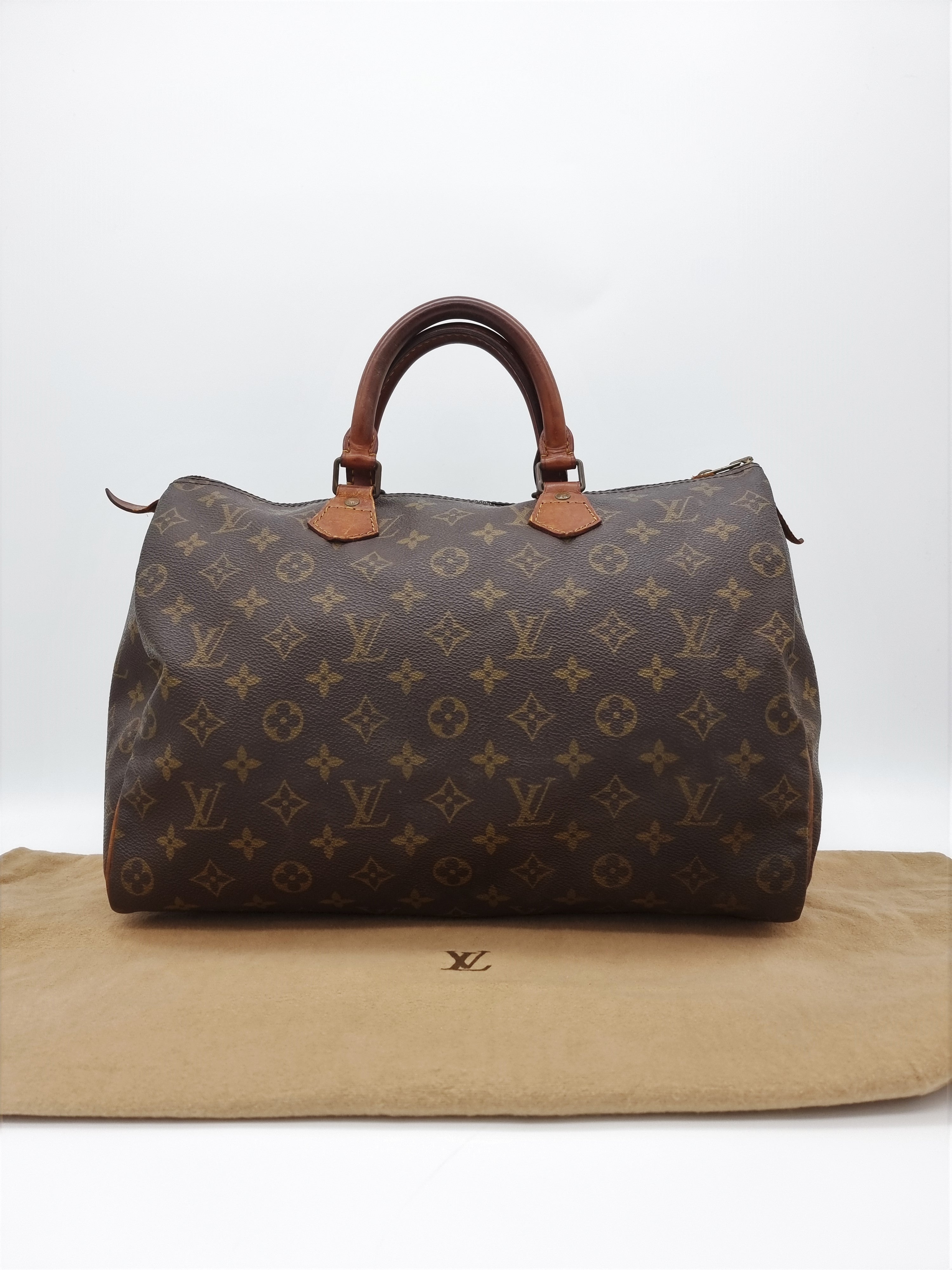 Louis Vuitton Speedy 35