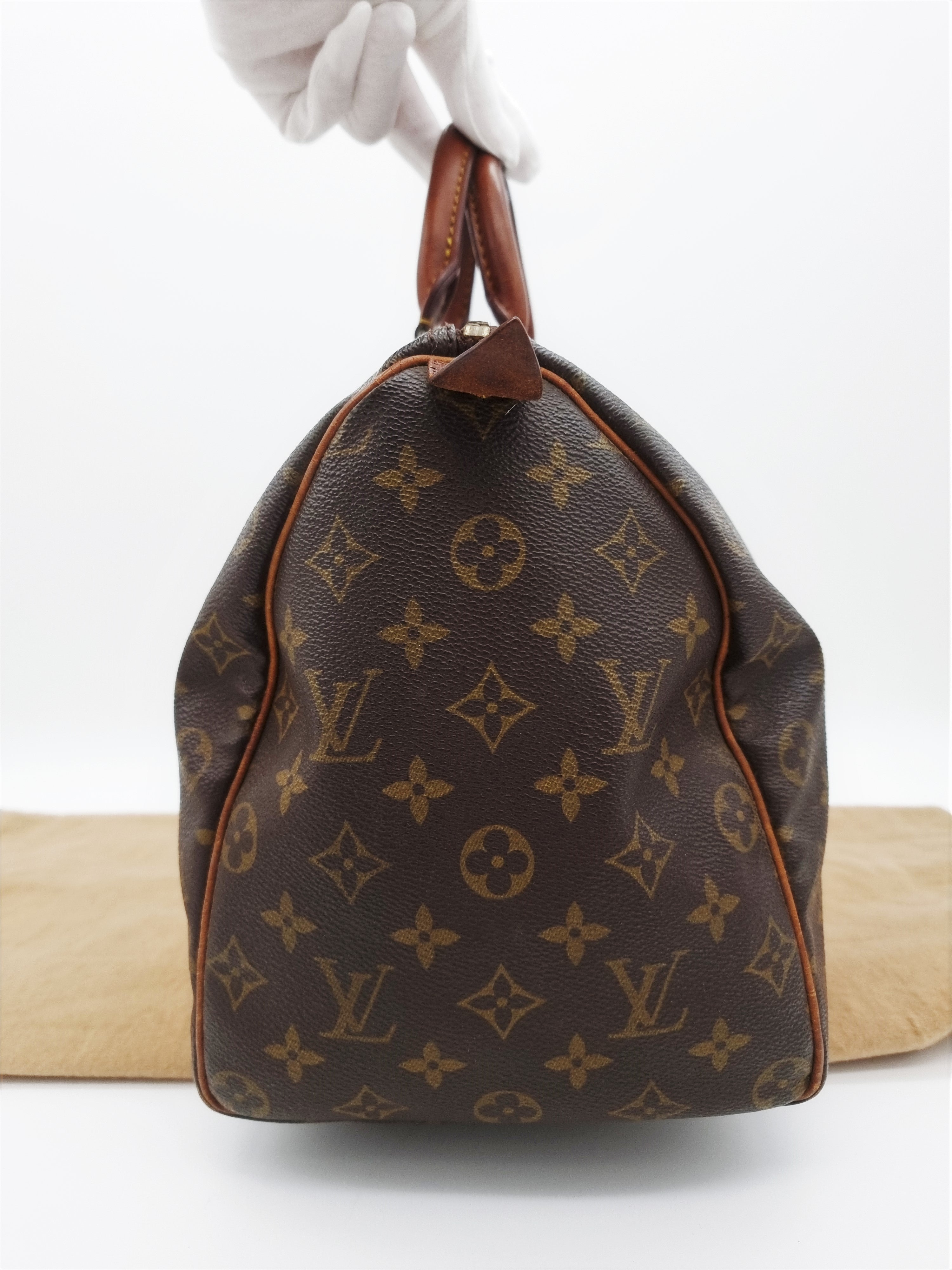 Louis Vuitton Speedy 35