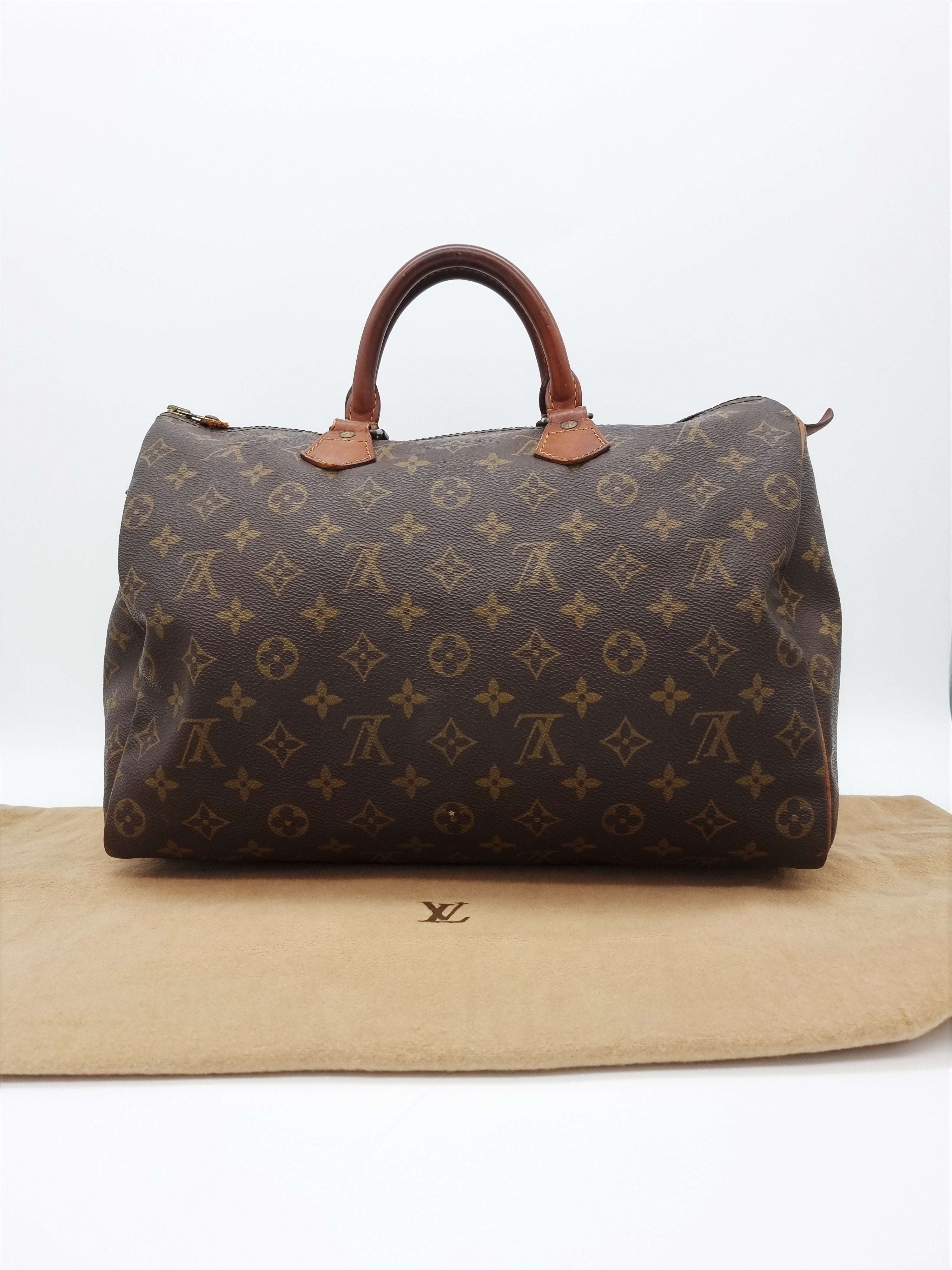 Louis Vuitton Speedy 35