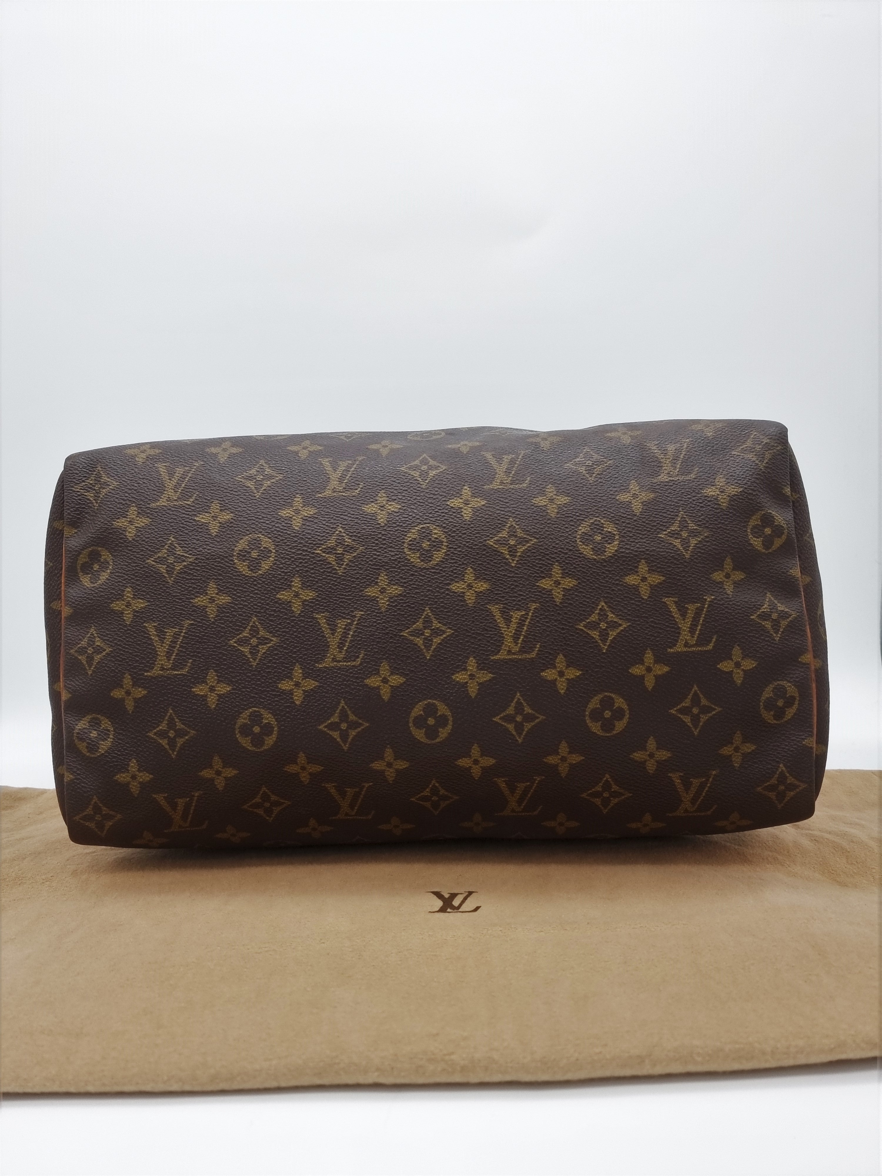 Louis Vuitton Speedy 35