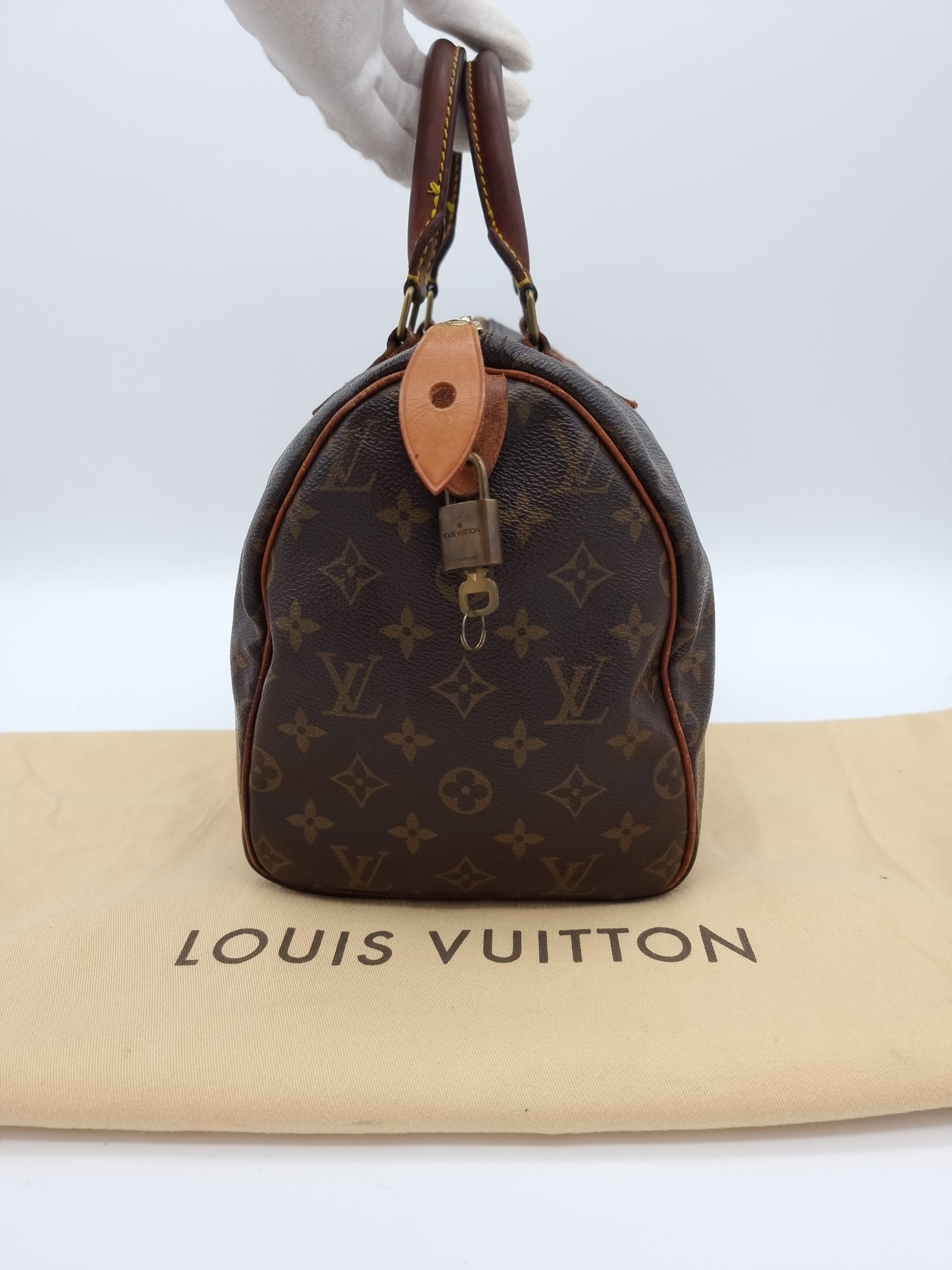 Louis Vuitton Speedy 30