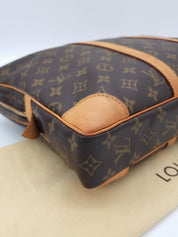 Louis Vuitton Porte Documents Voyage