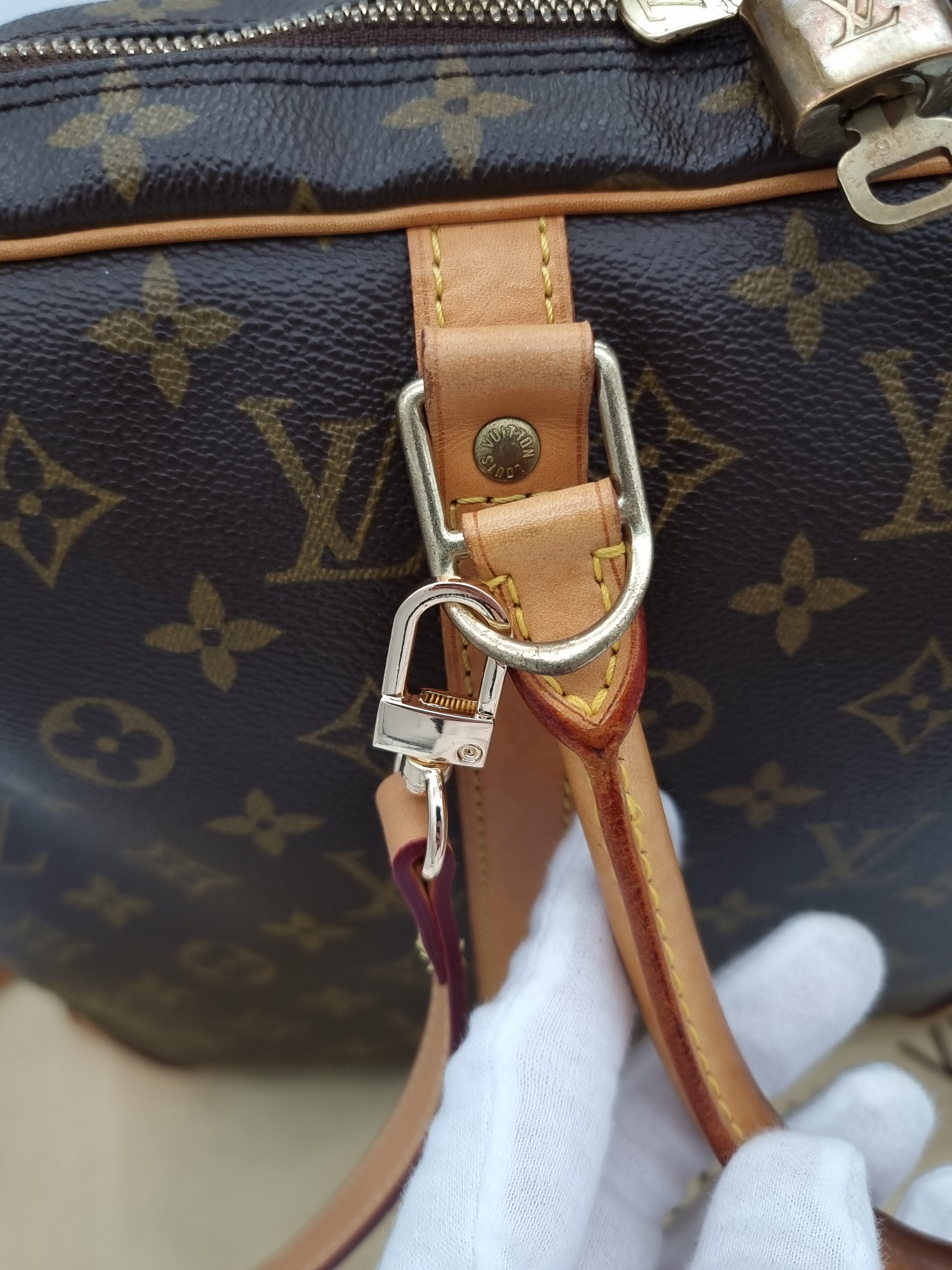 Louis Vuitton Porte Documents Voyage