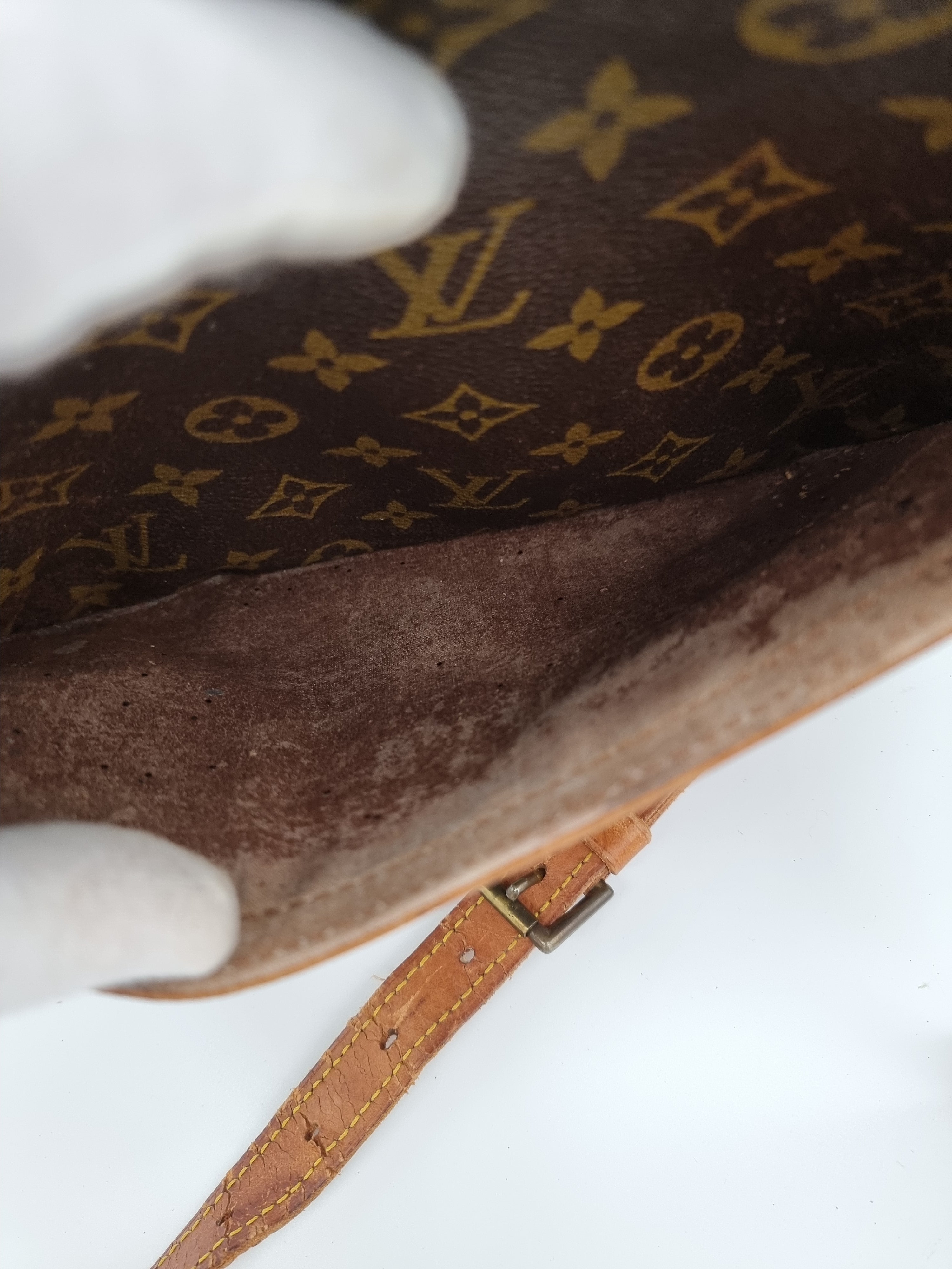 Louis Vuitton Jeune Fille