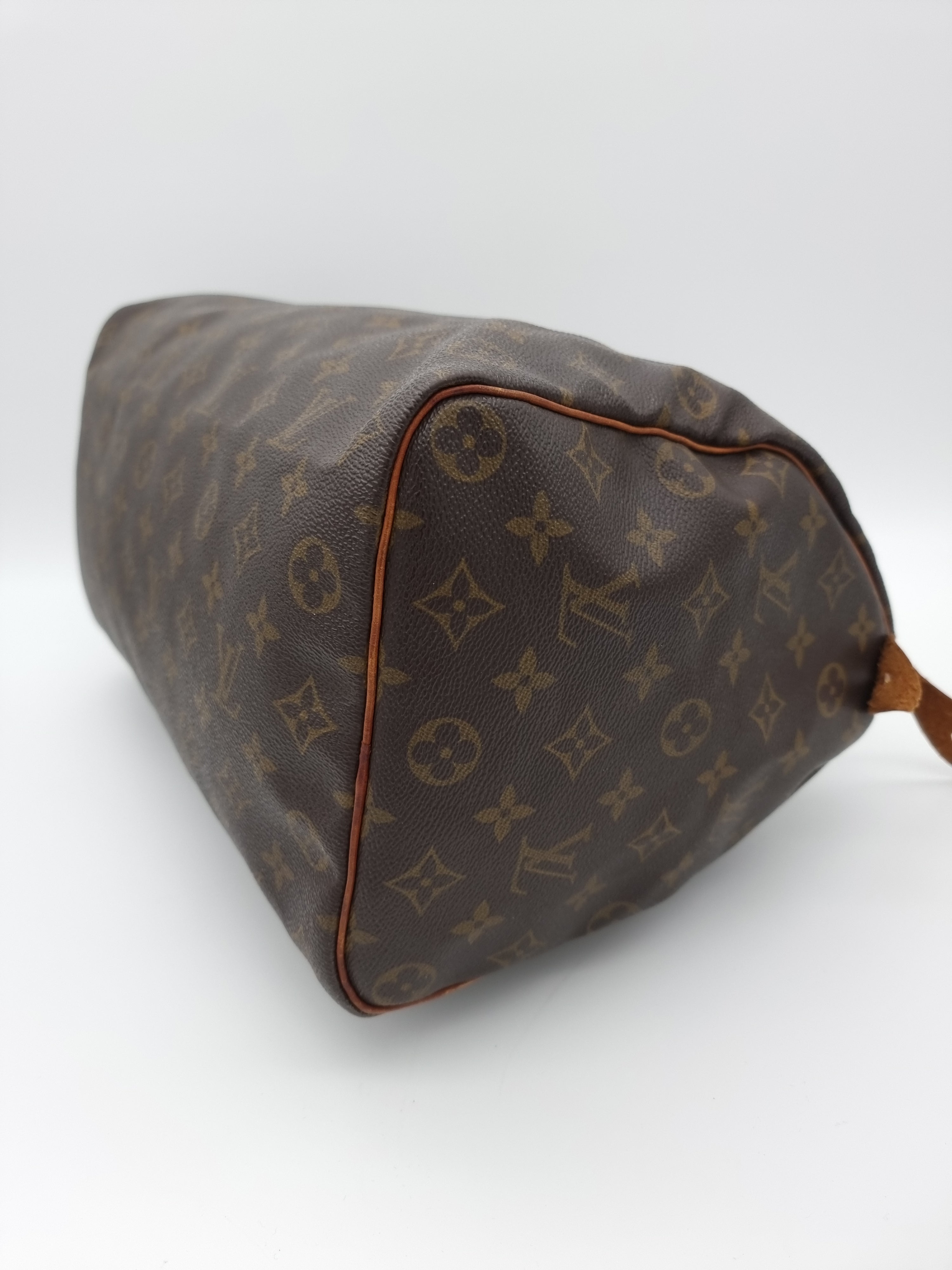 Louis Vuitton Speedy 35