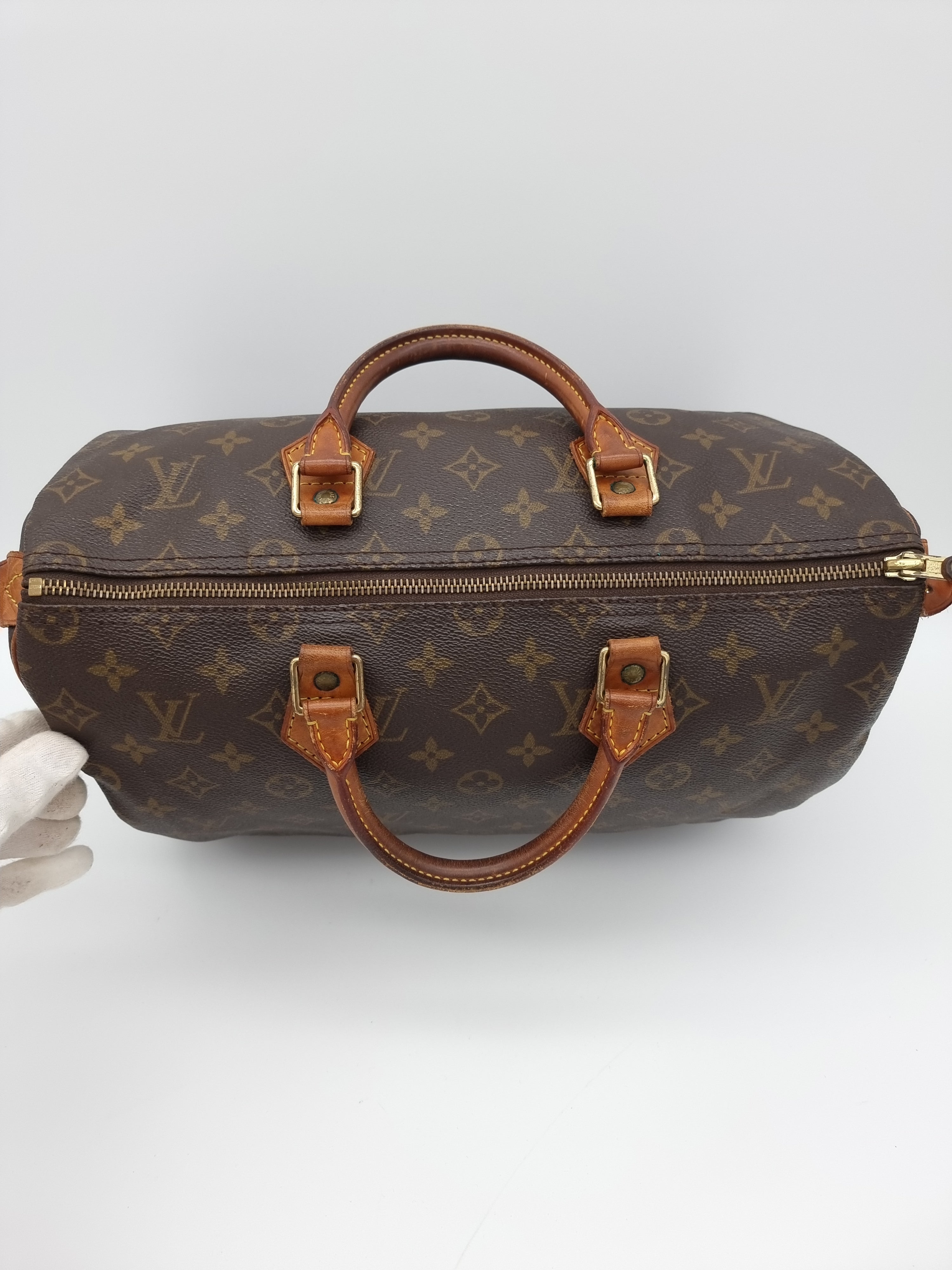 Louis Vuitton Speedy 35