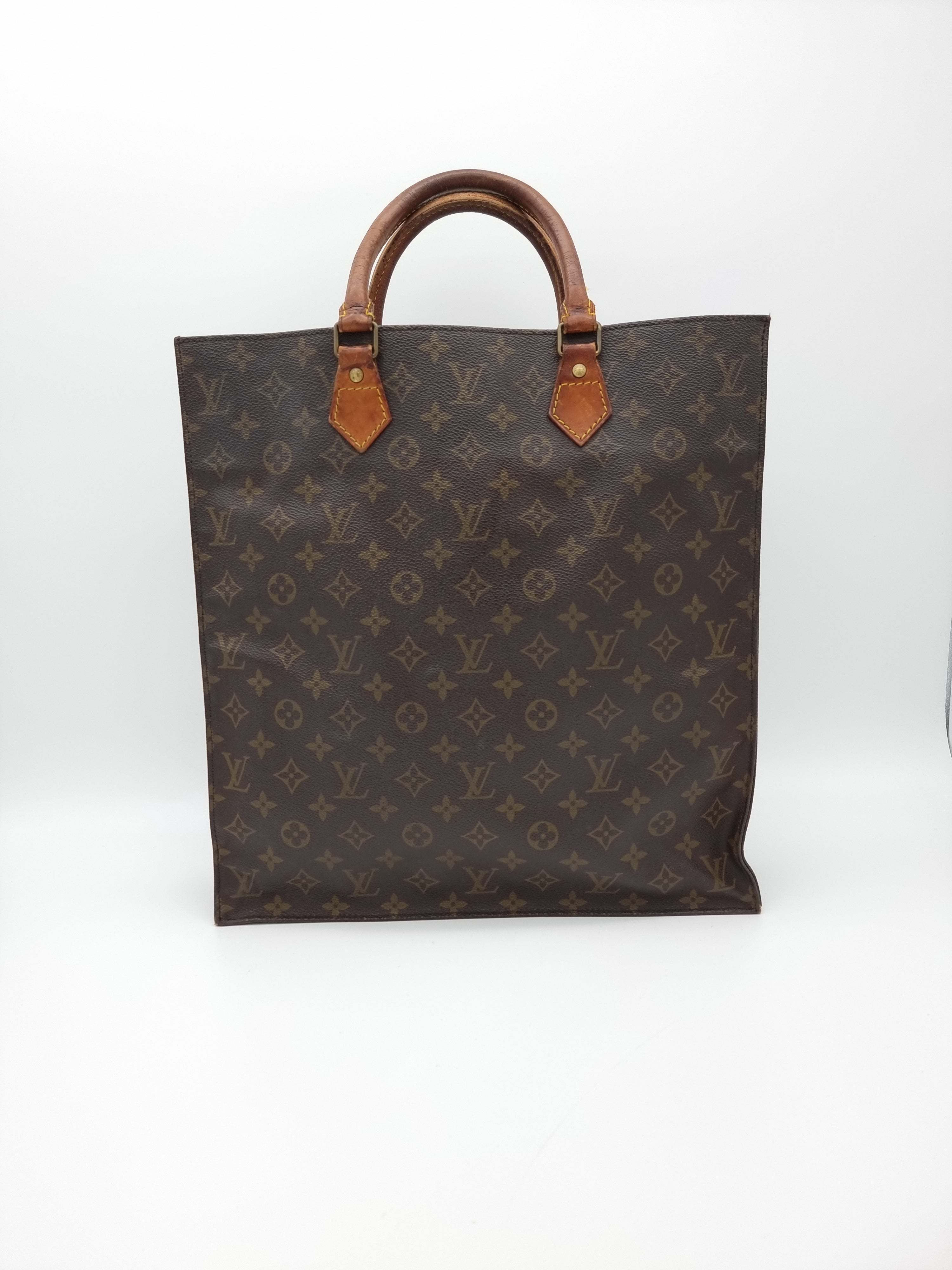 Louis Vuitton Sac Plat