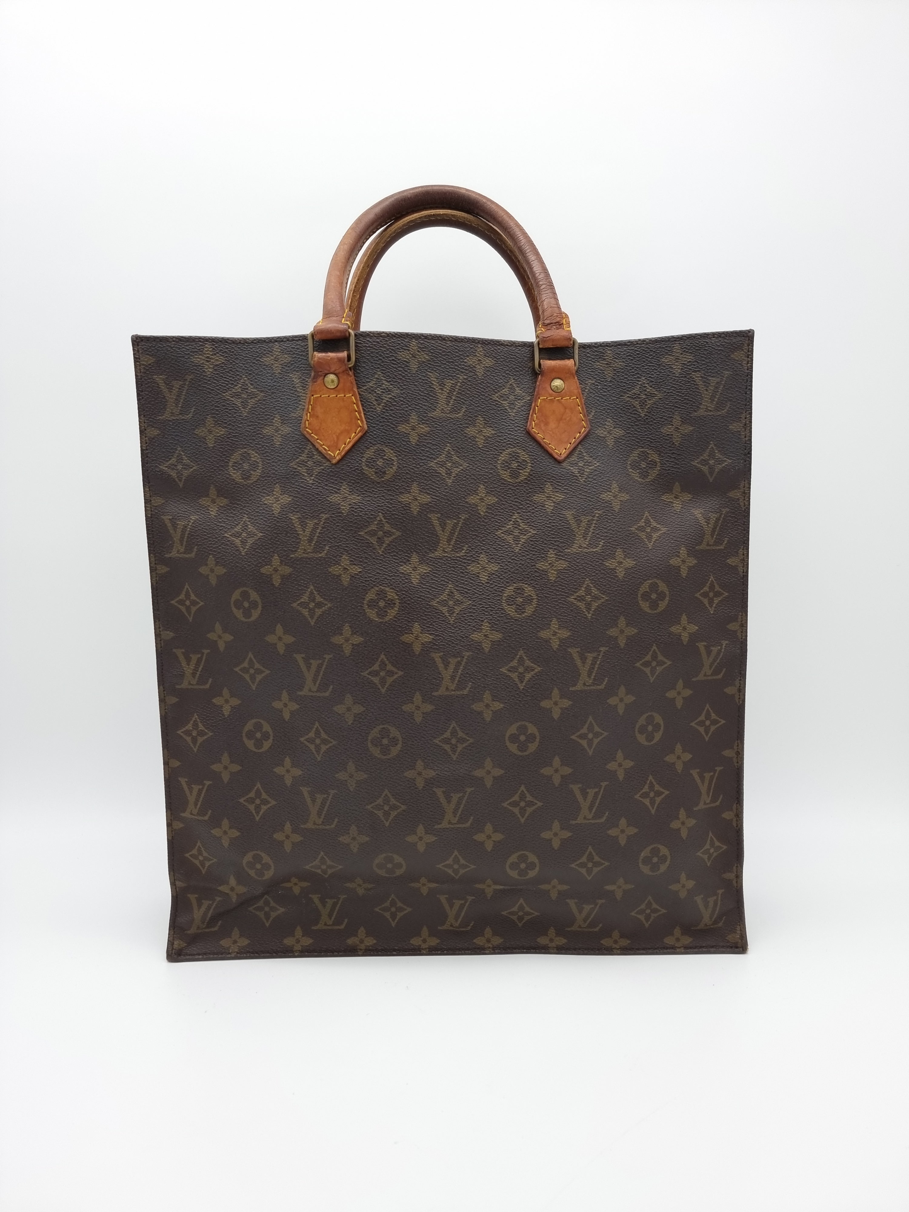 Louis Vuitton Sac Plat