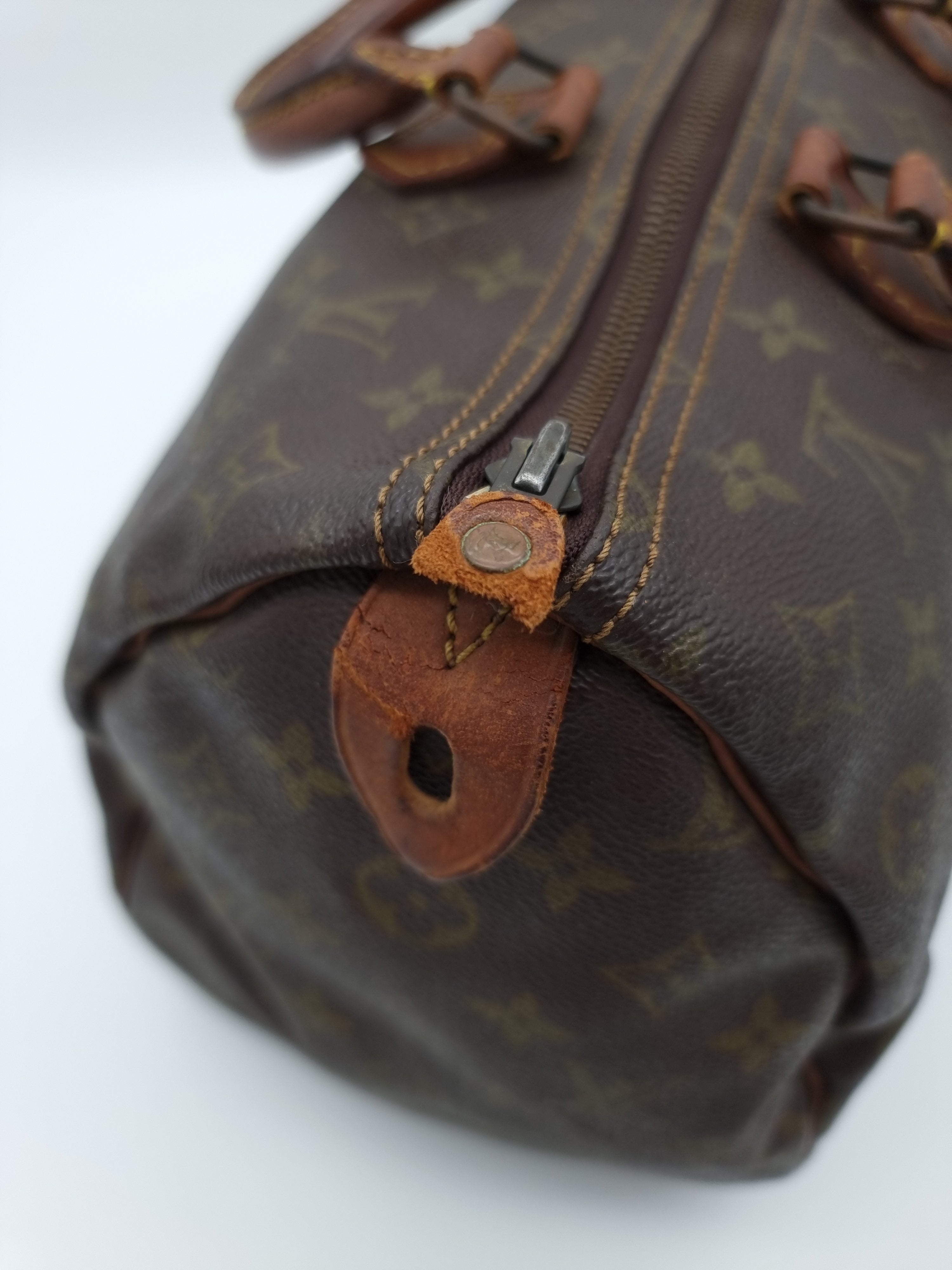 Louis Vuitton Speedy 35