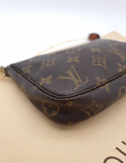 Louis Vuitton Pochette Accessoires