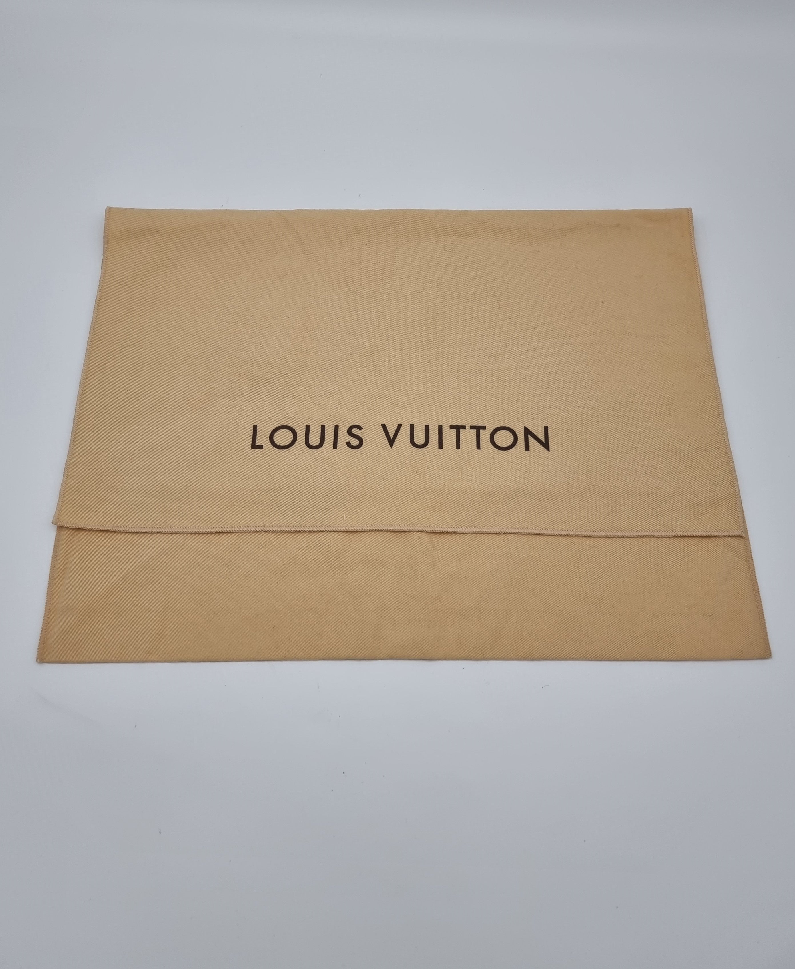 Louis Vuitton Trocadero 27