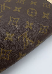 Louis Vuitton Cartouchiere GM