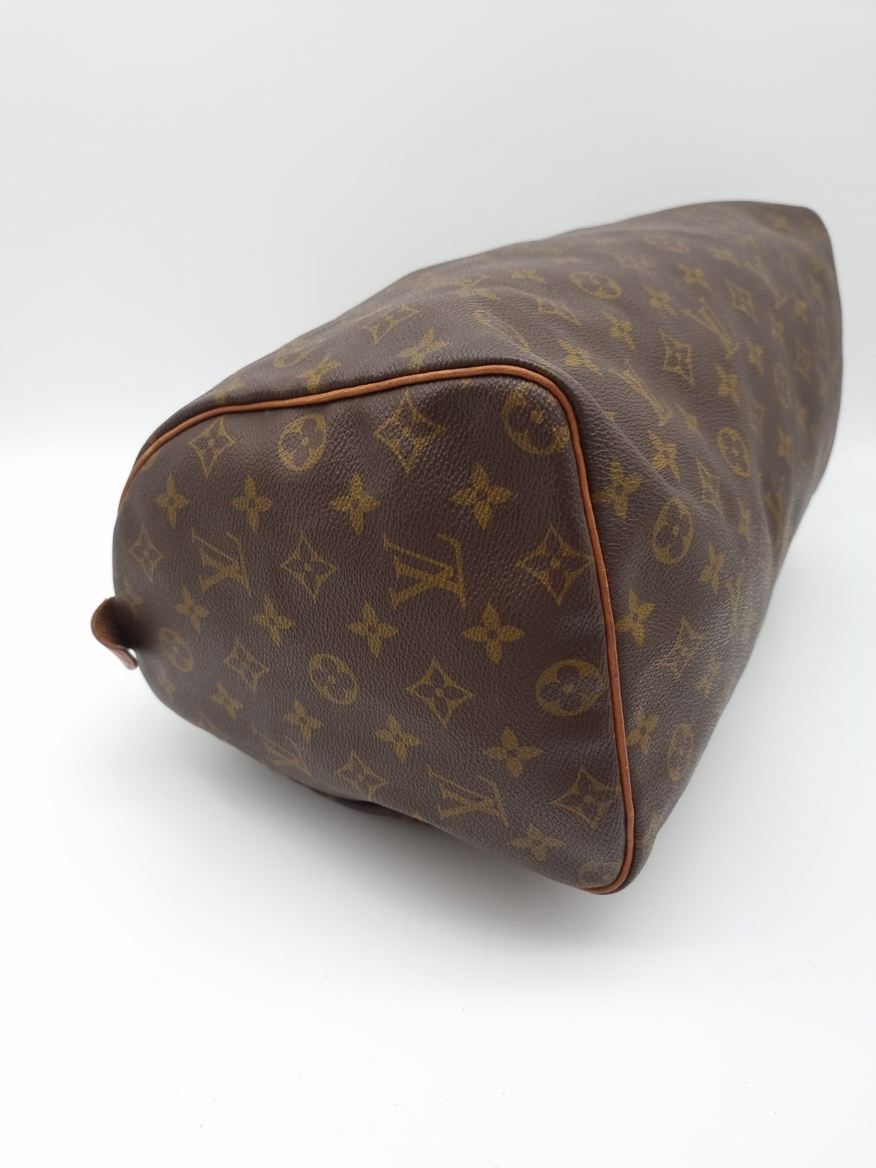 Louis Vuitton Speedy 35