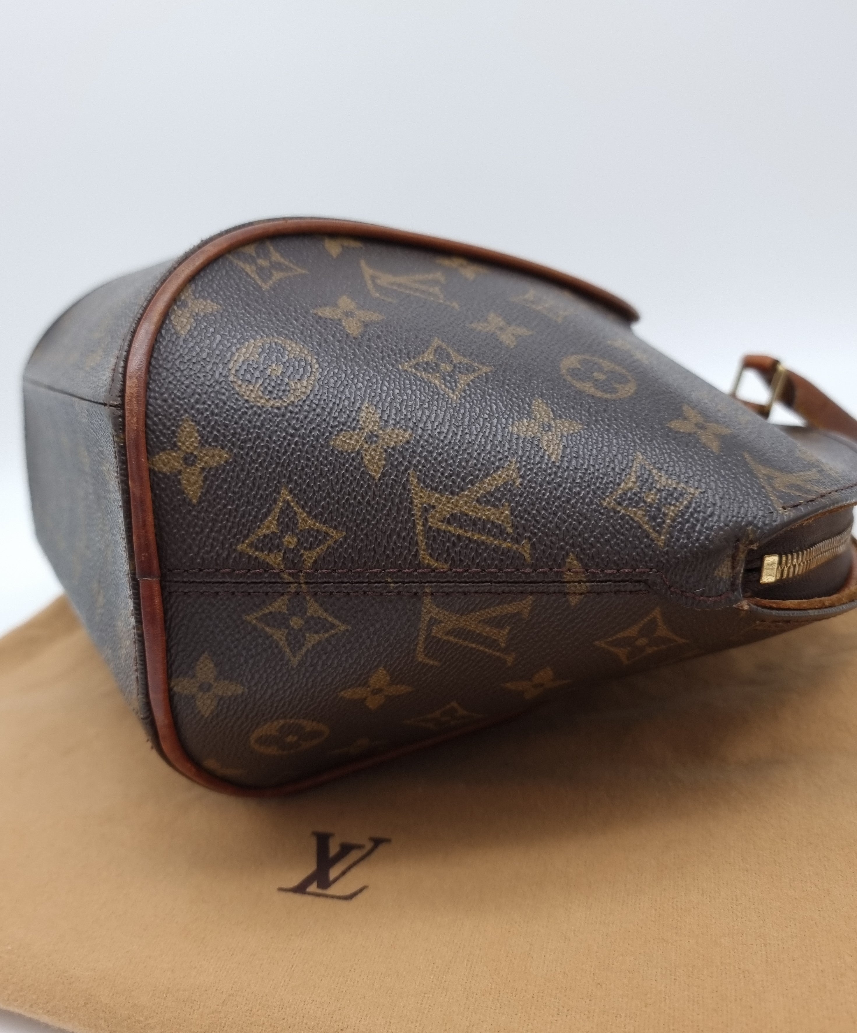 Louis Vuitton Ellipse