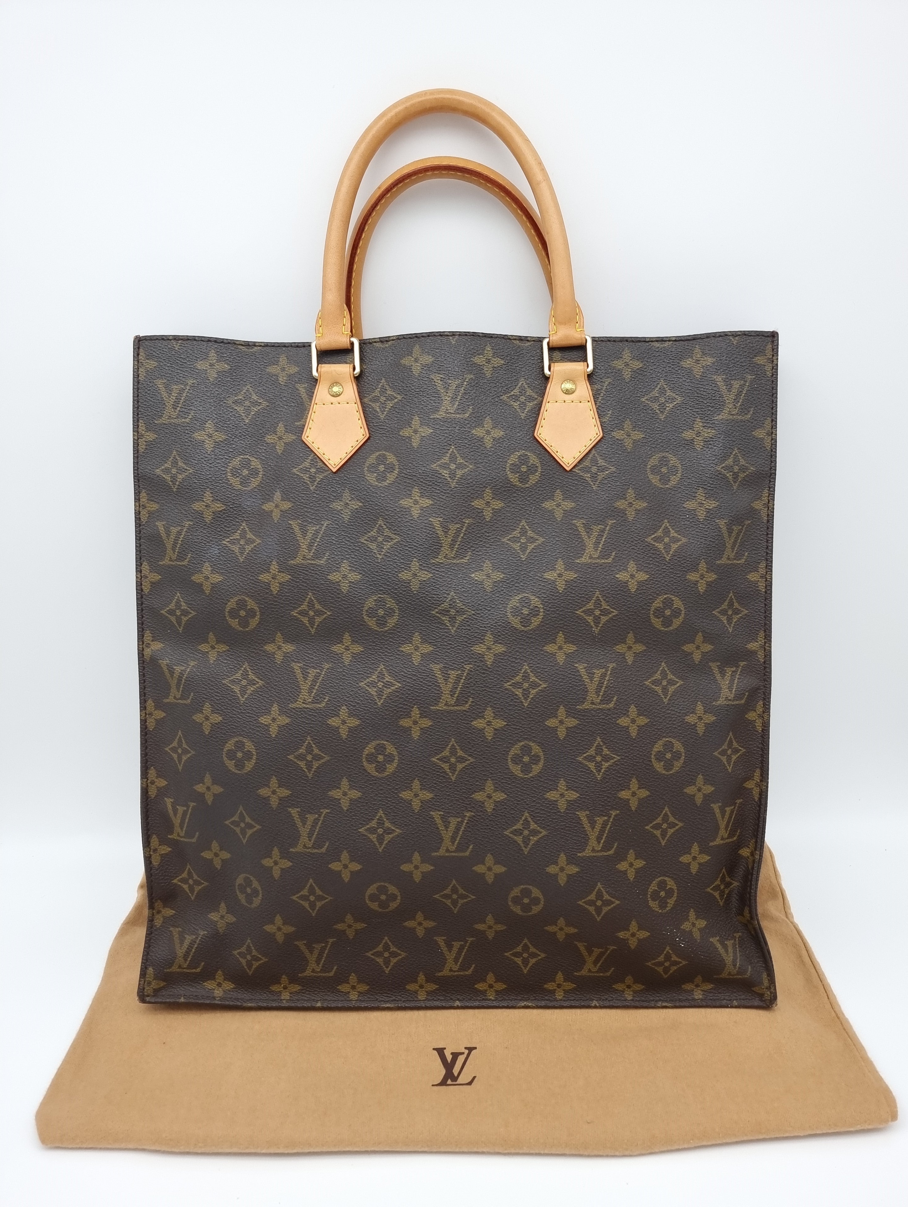 Louis Vuitton Sac Plat