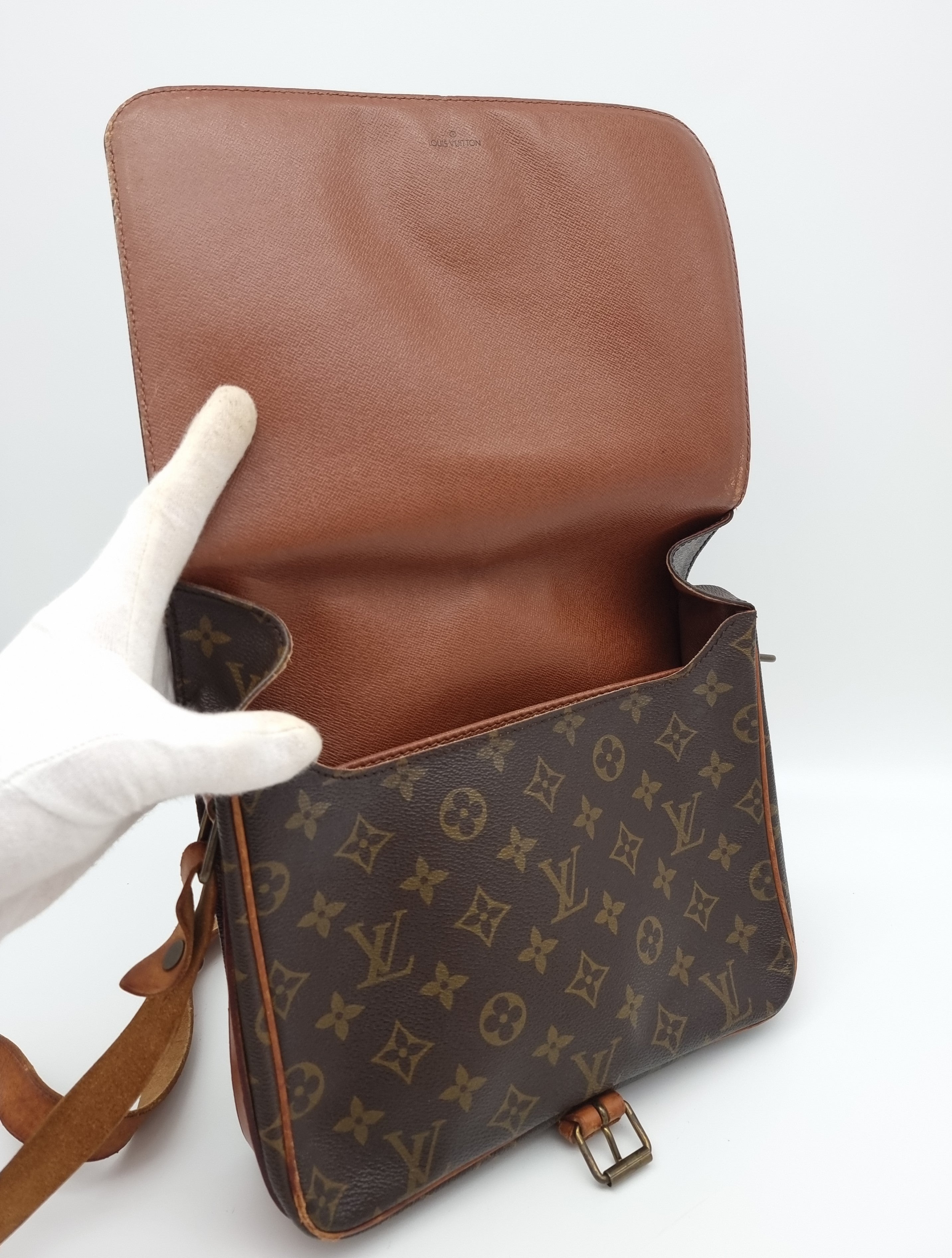 Louis Vuitton Cartouchiere GM