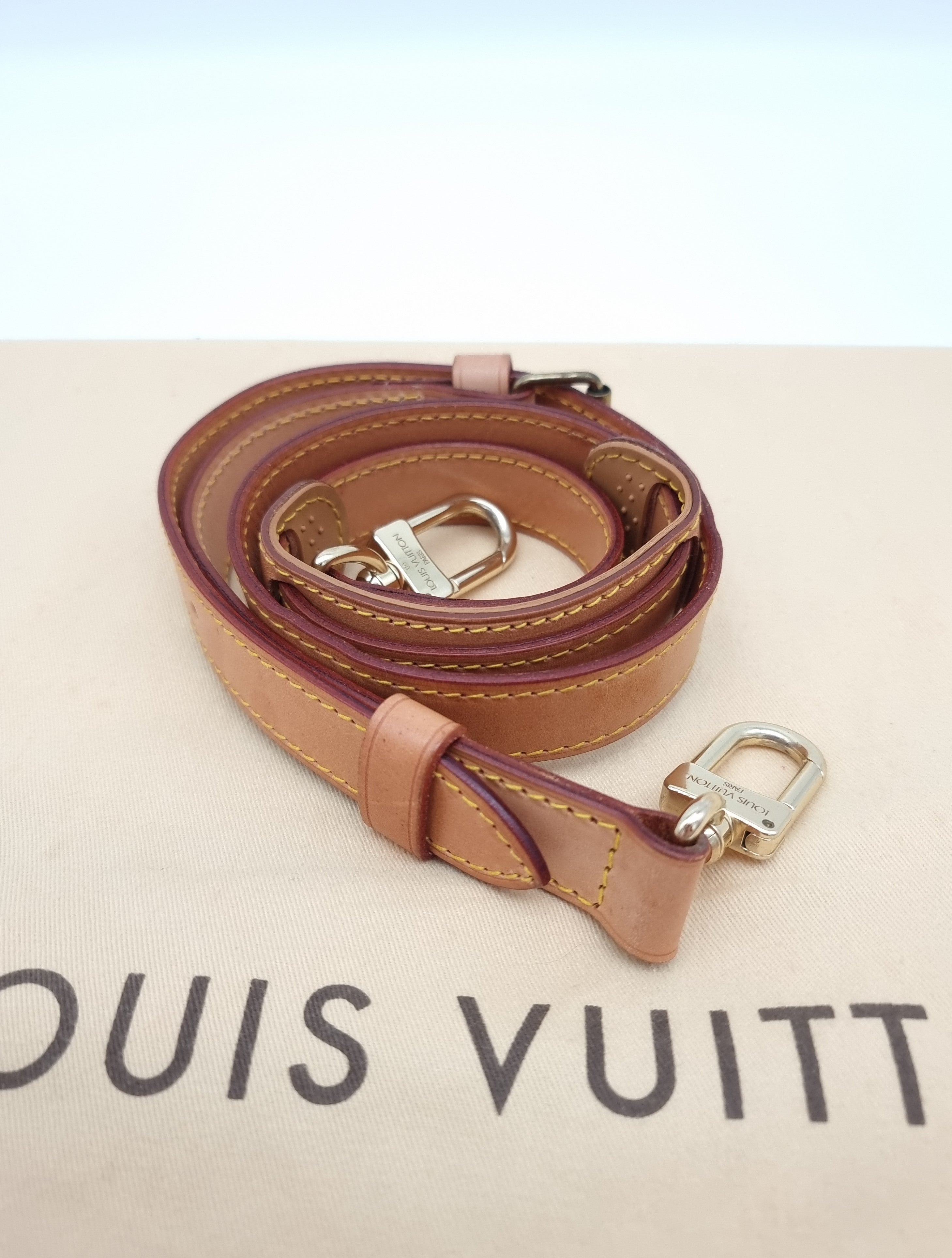 Louis Vuitton Keepall 55 Bandouliere