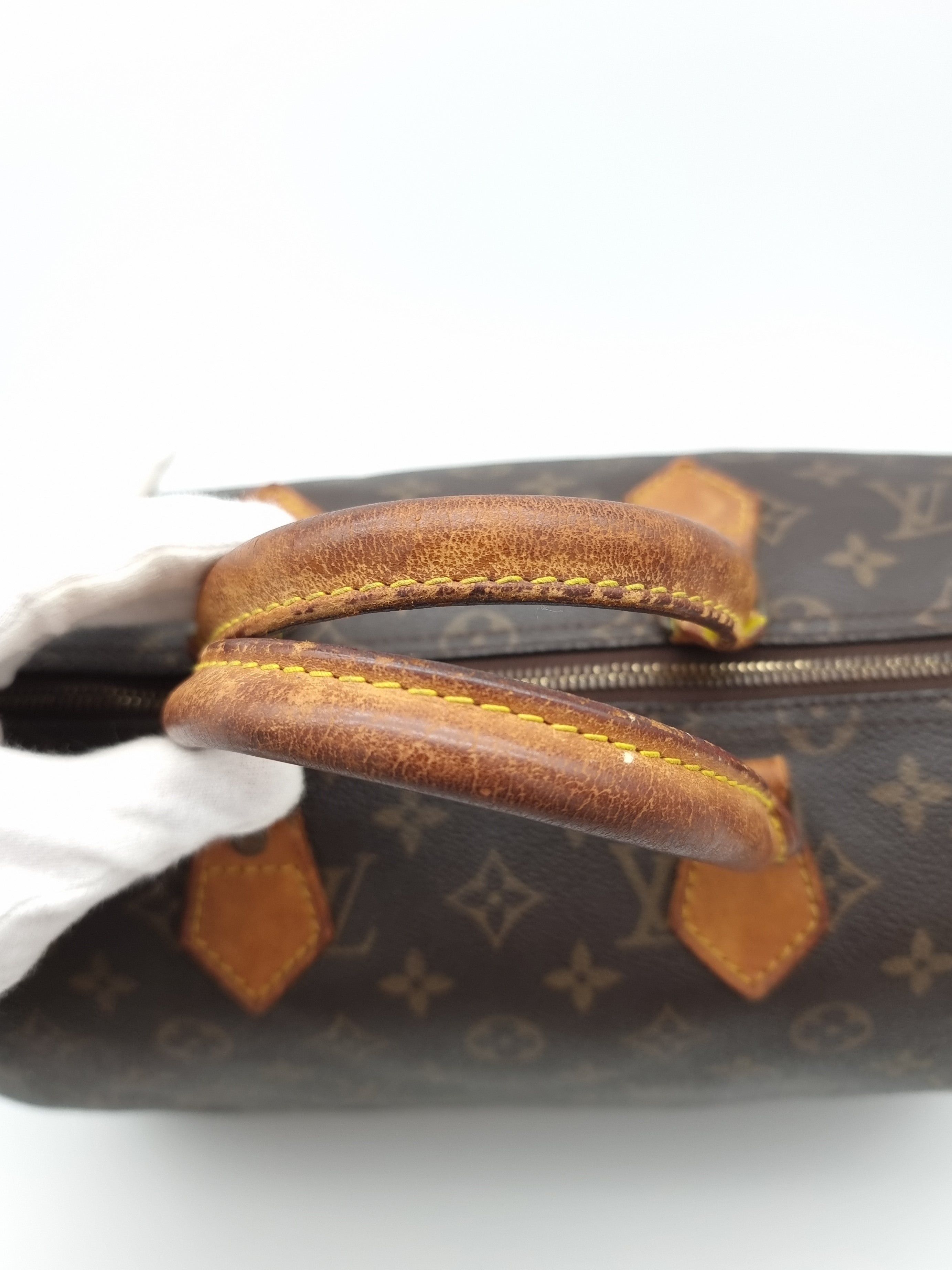 Louis Vuitton Speedy 35