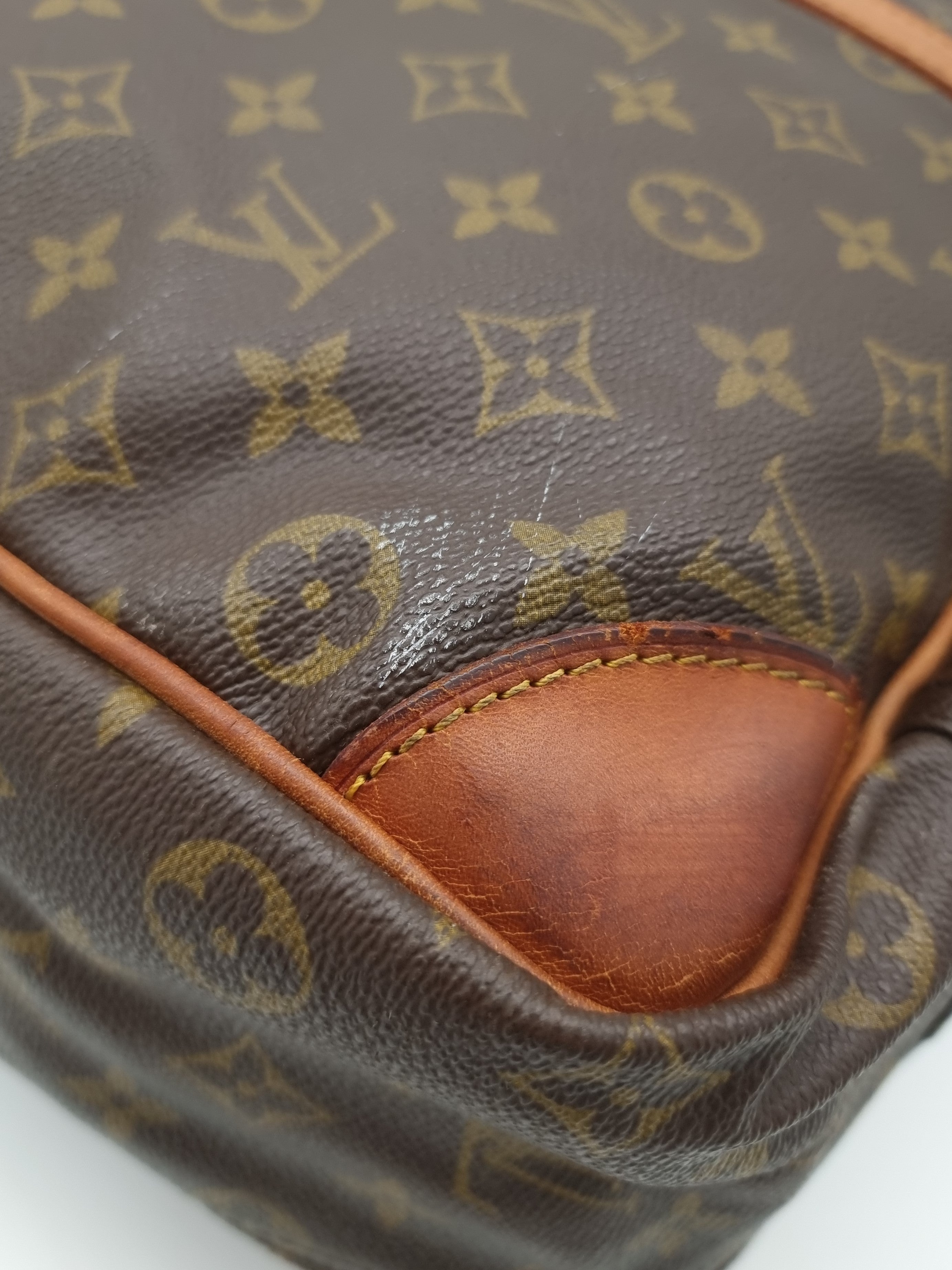 Louis Vuitton Sirius 50