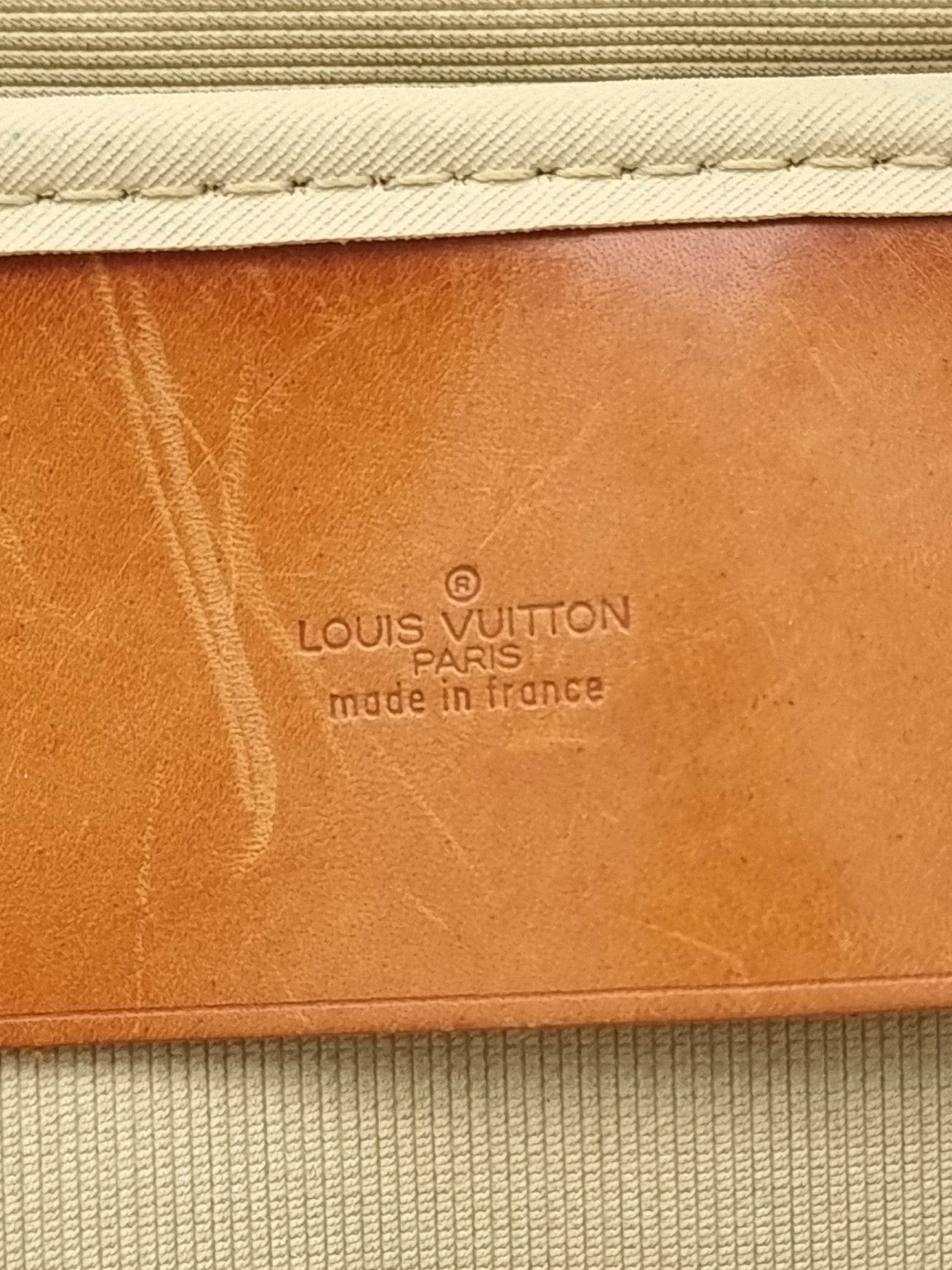 Louis Vuitton Sirius 50