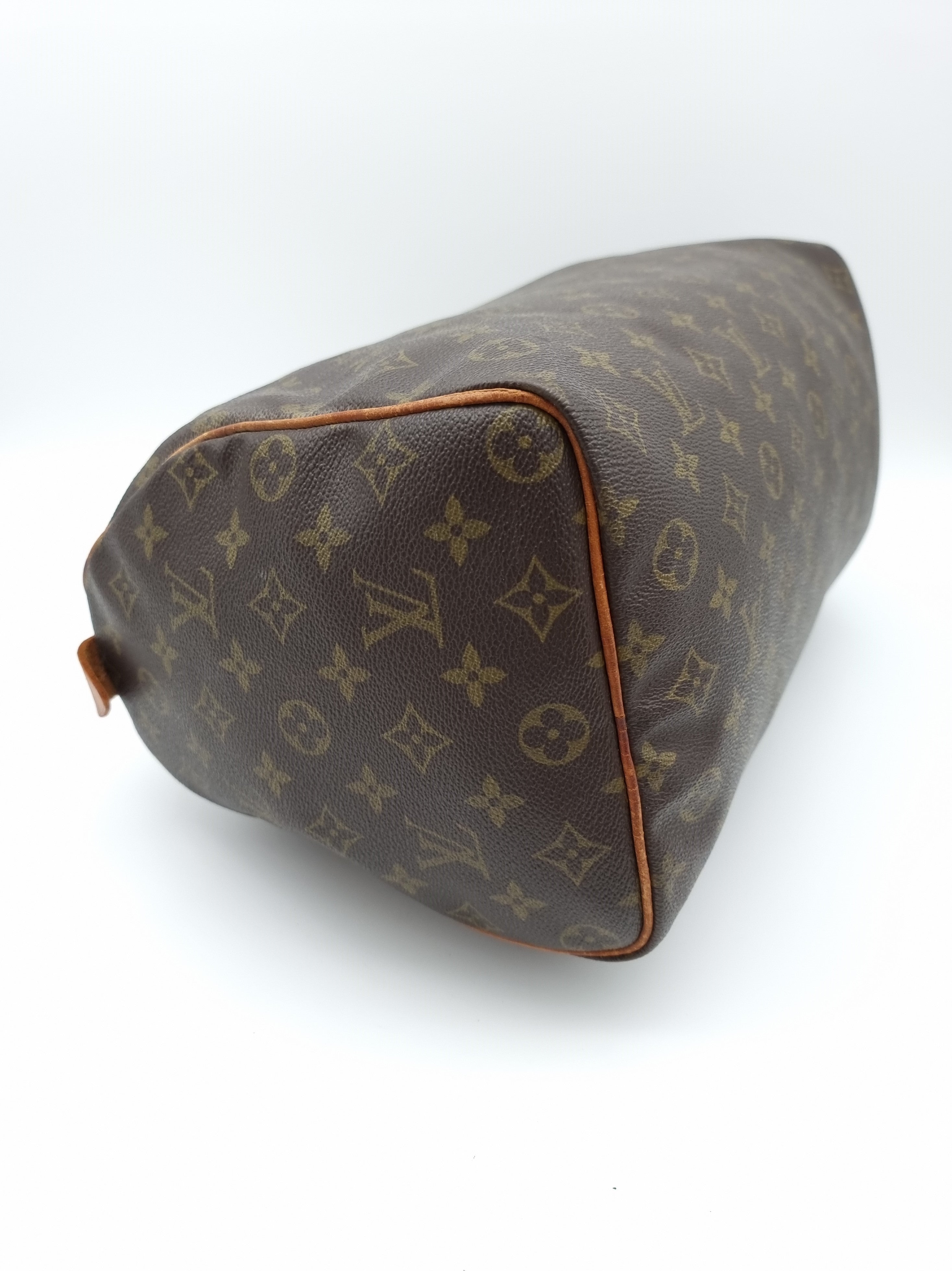 Louis Vuitton Speedy 35