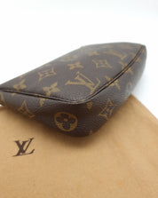 Louis Vuitton Pochette Accessoires