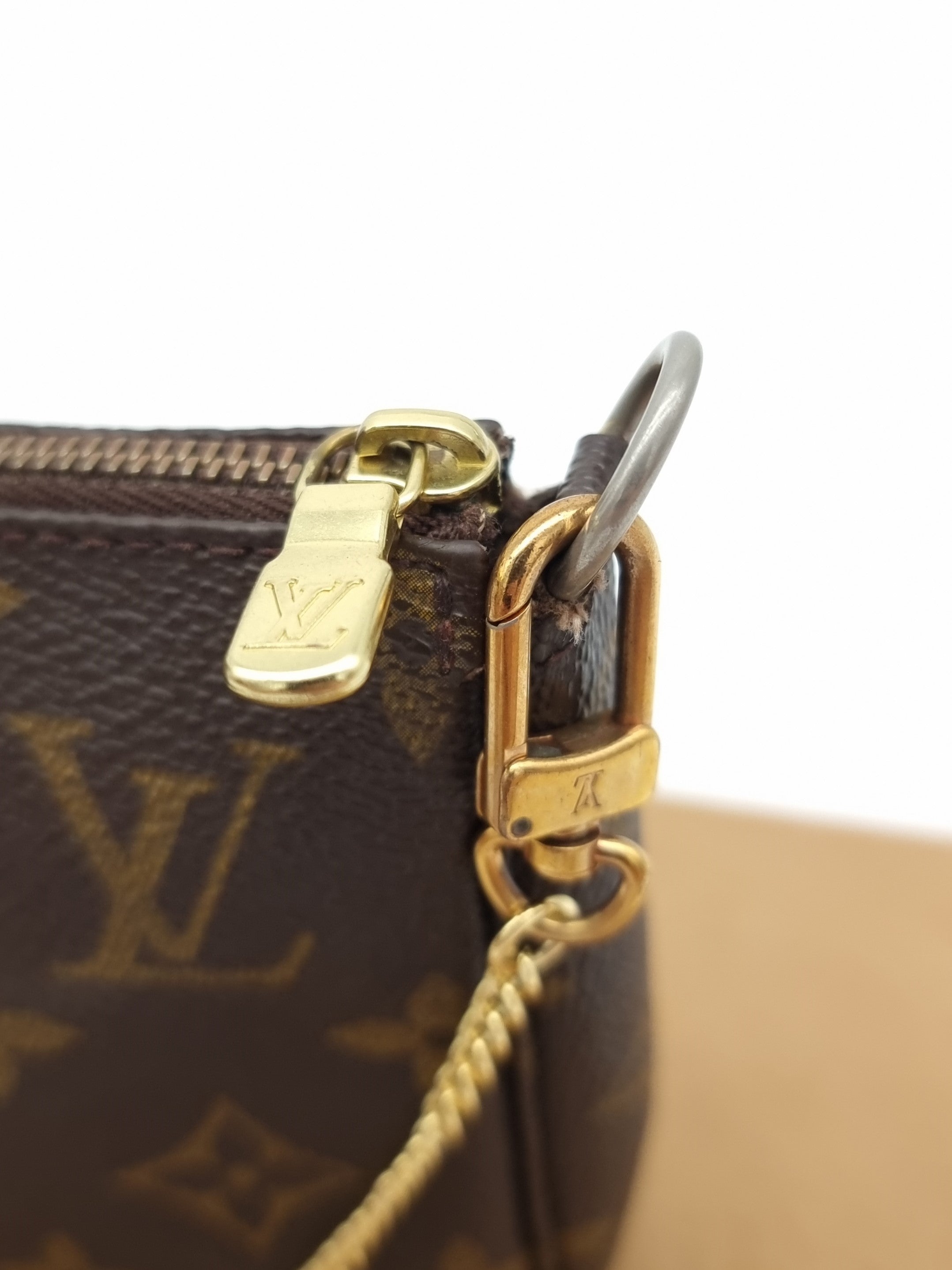 Louis Vuitton Pochette Accessoires