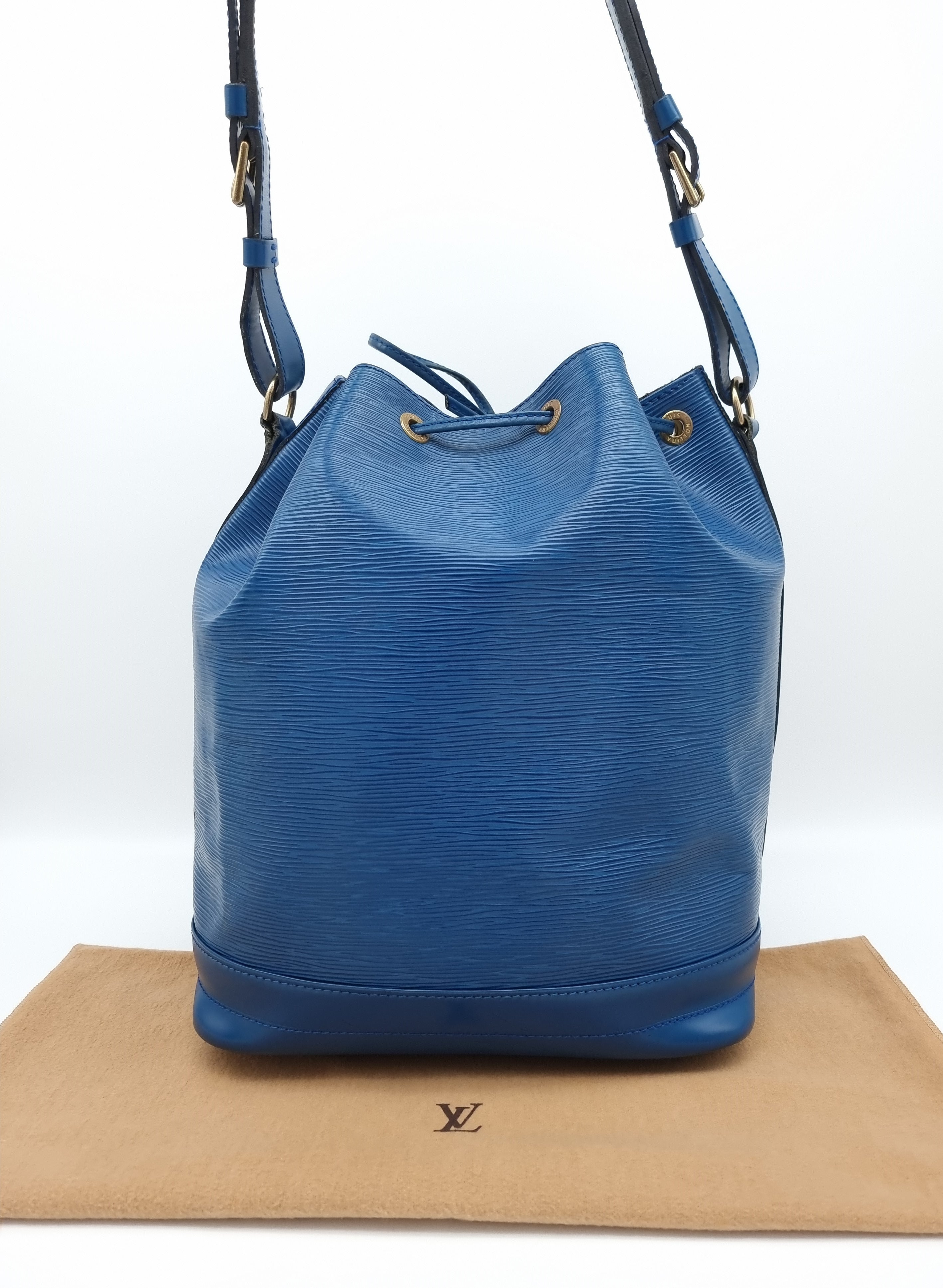 Louis Vuitton Noe Epi Blue