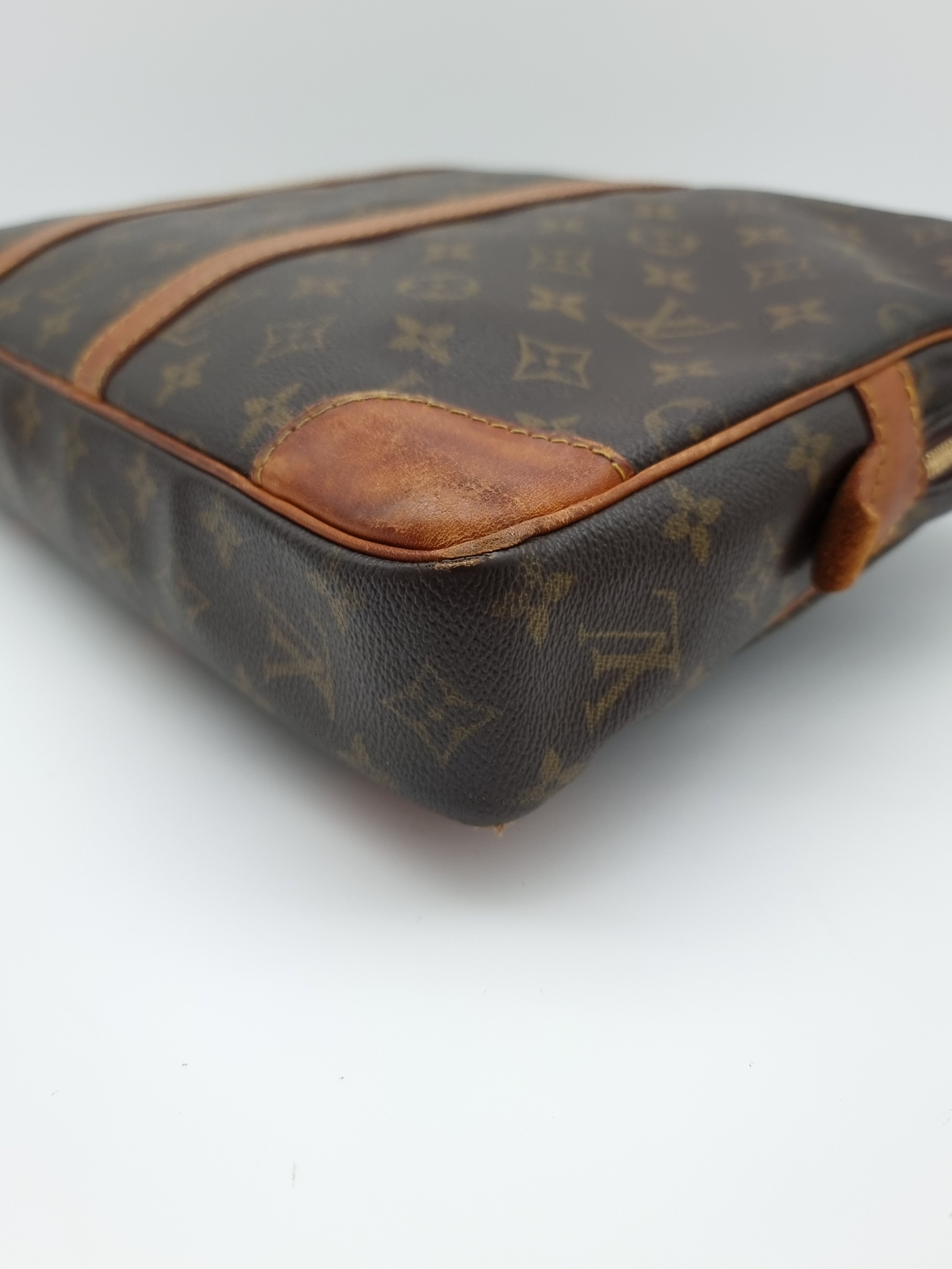 Louis Vuitton Porte Documents Voyage