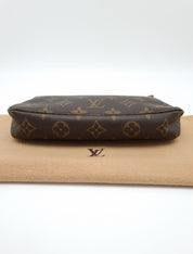 Louis Vuitton Pochette Accessoires