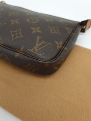 Louis Vuitton Pochette Accessoires