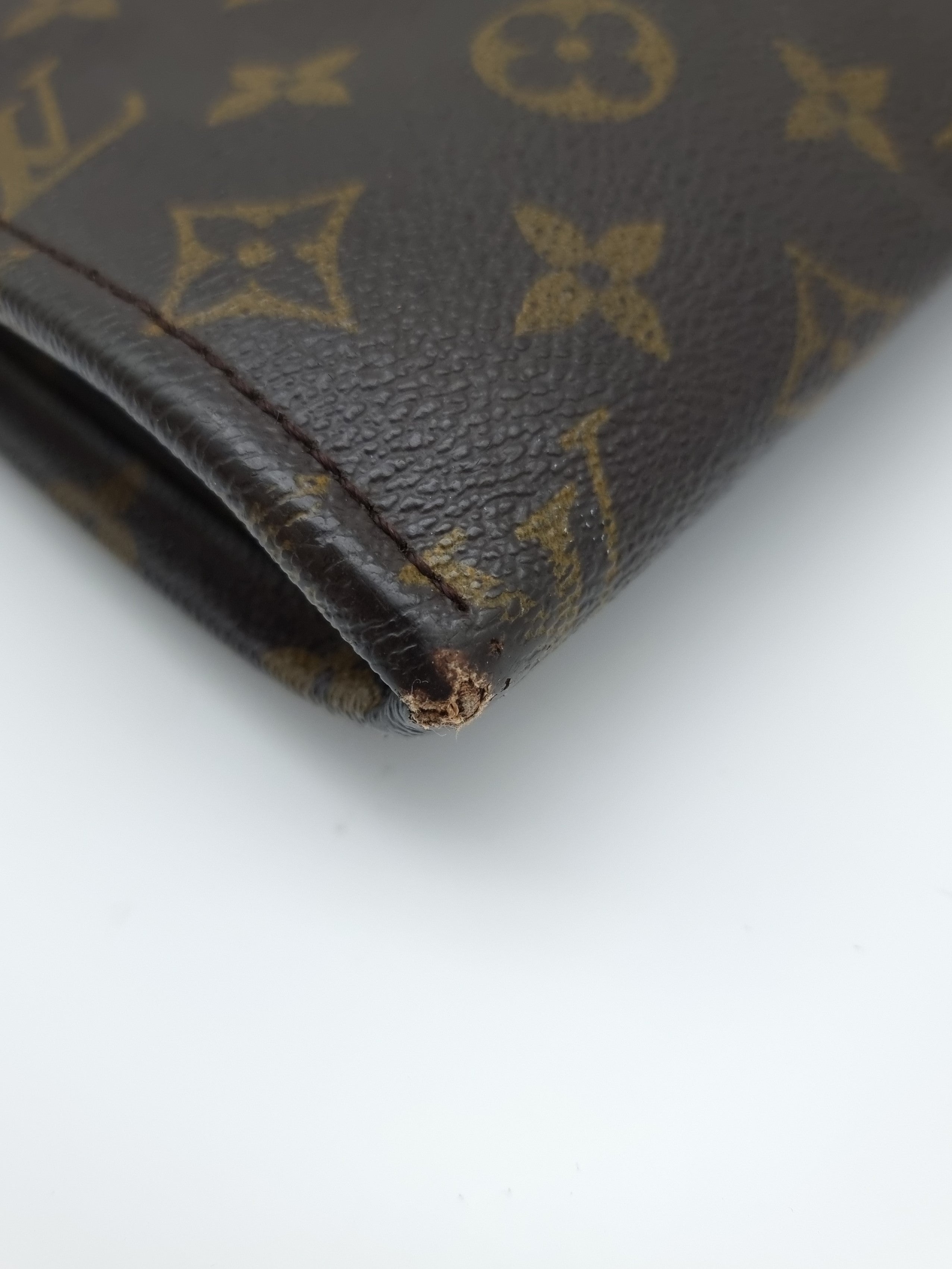 Louis Vuitton Voyage GM Laptop Case