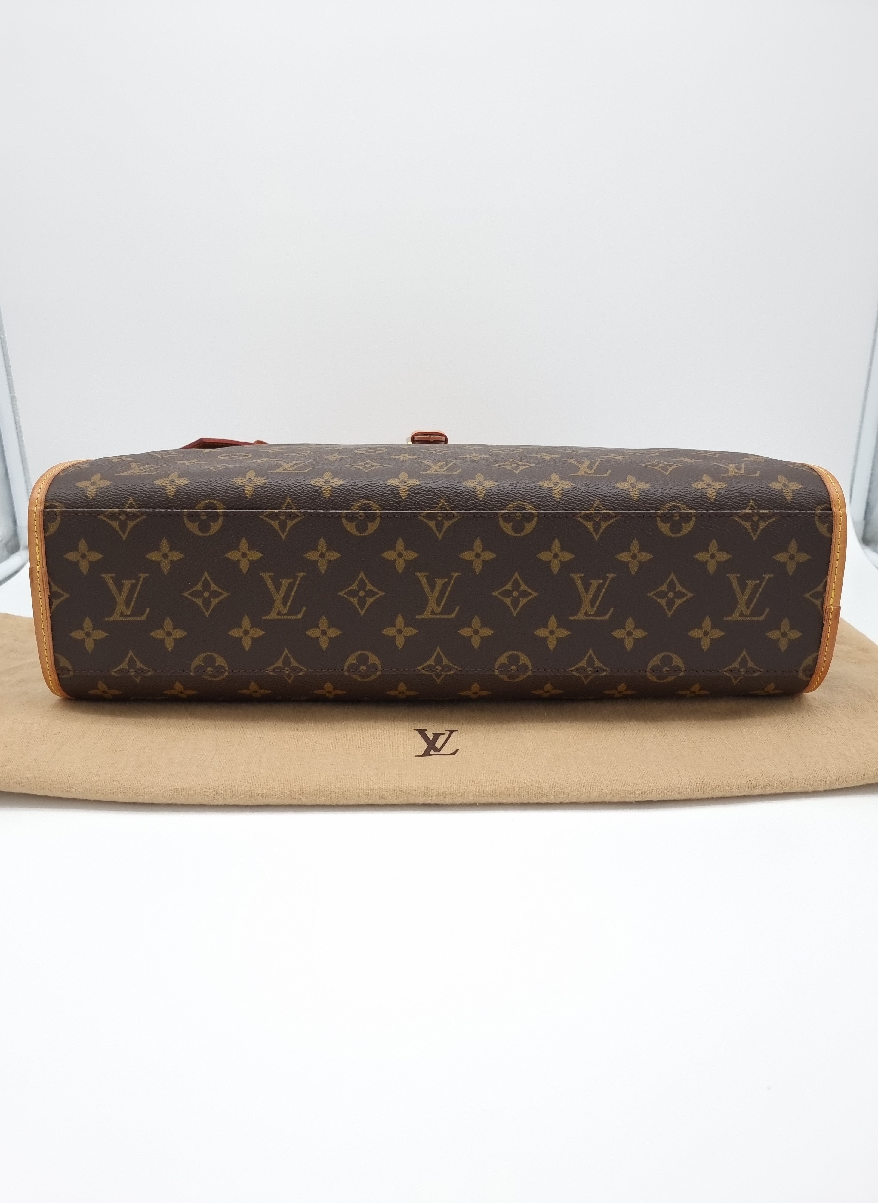 Louis Vuitton Rivoli