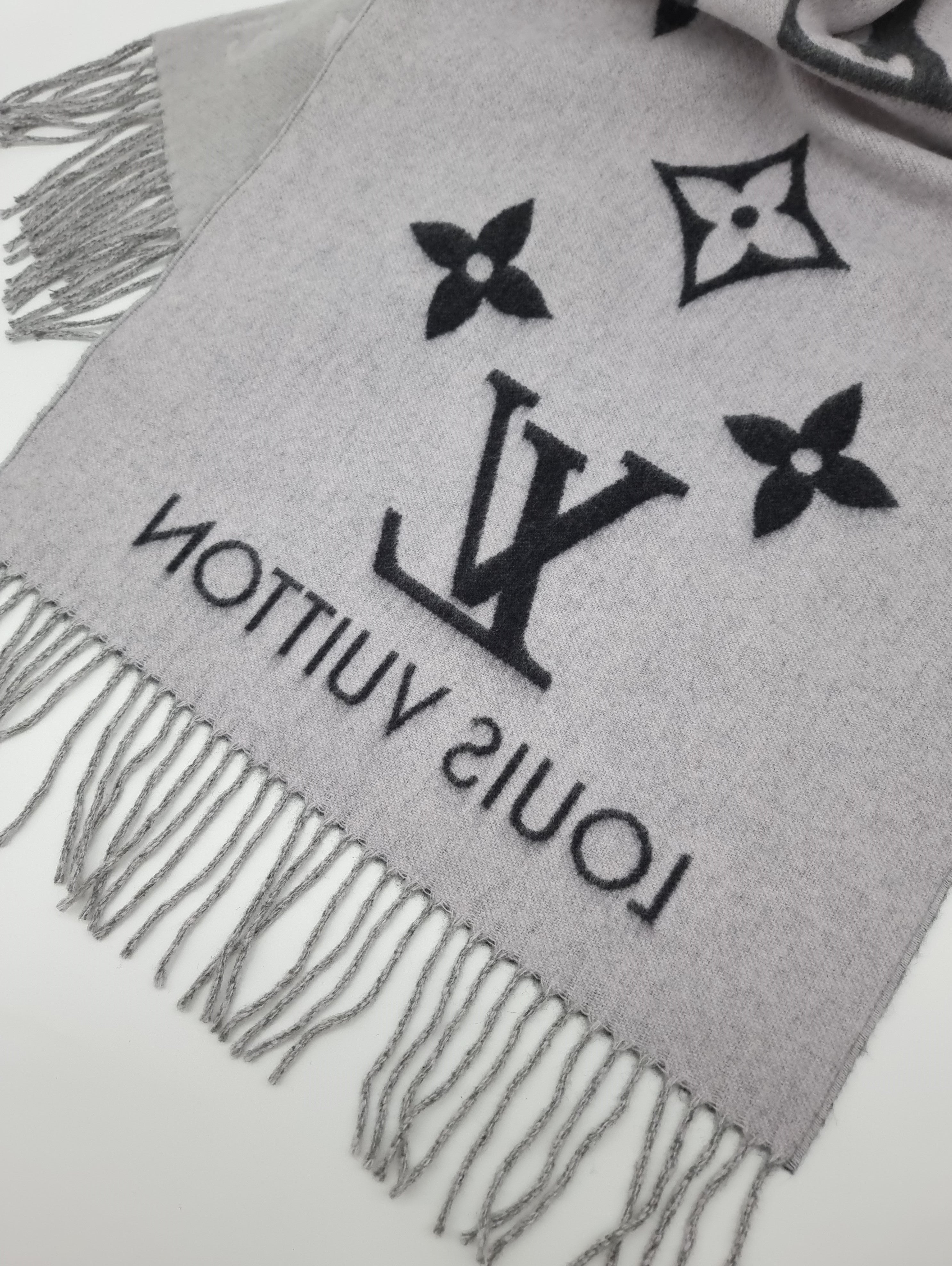 Louis Vuitton Reykjavik Cashmere -huivi