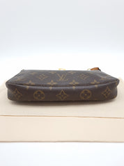 Louis Vuitton Pochette Accessoires