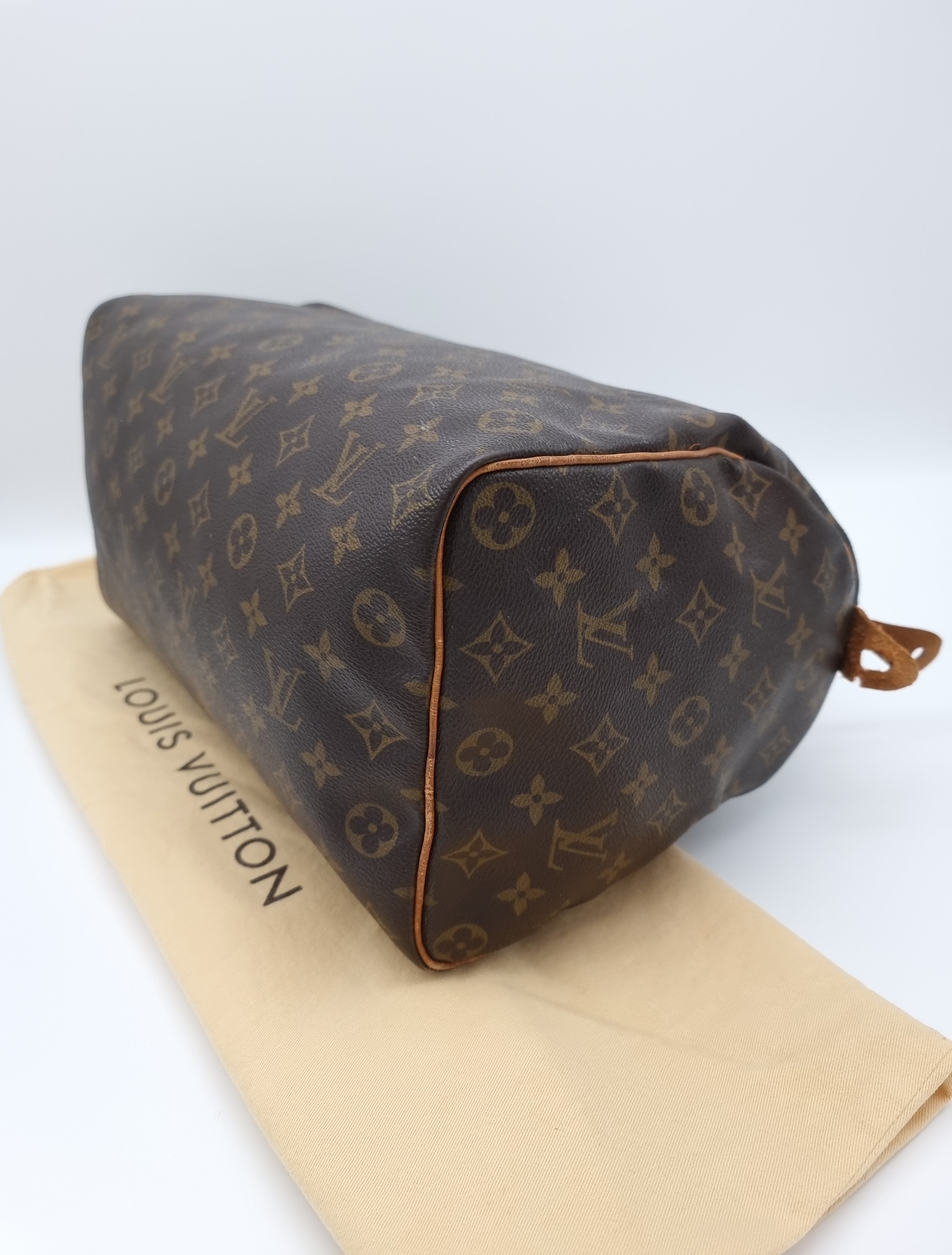 Louis Vuitton Speedy 35