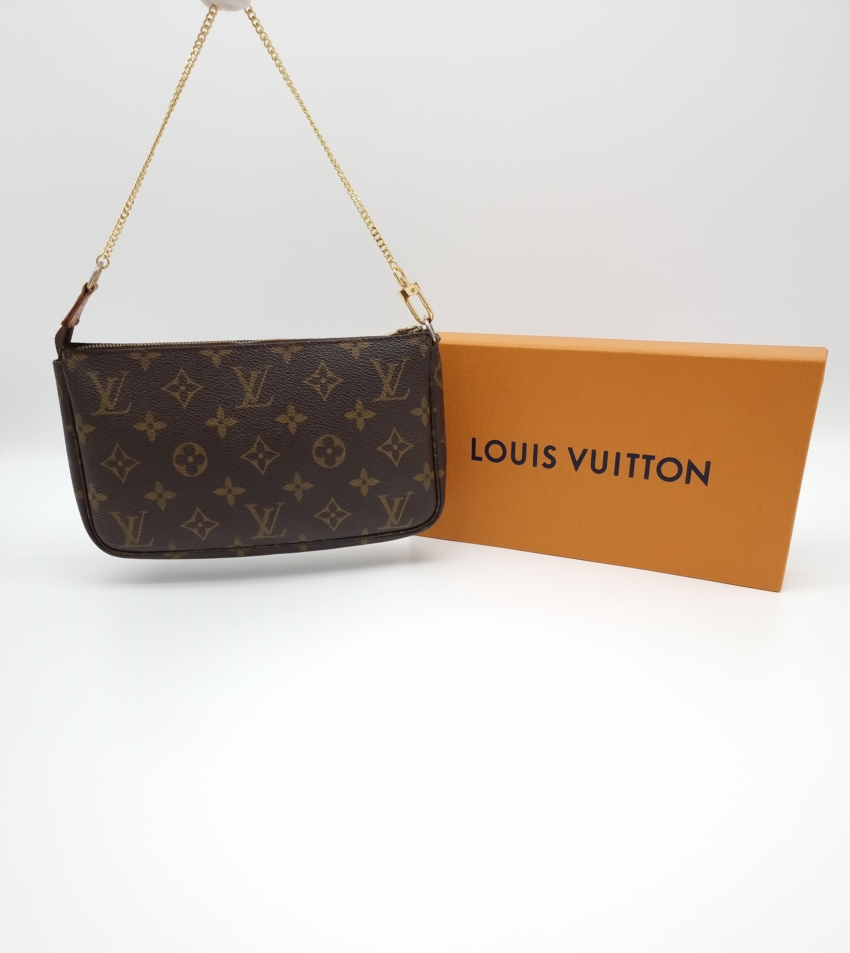 Louis Vuitton Pochette Accessoires