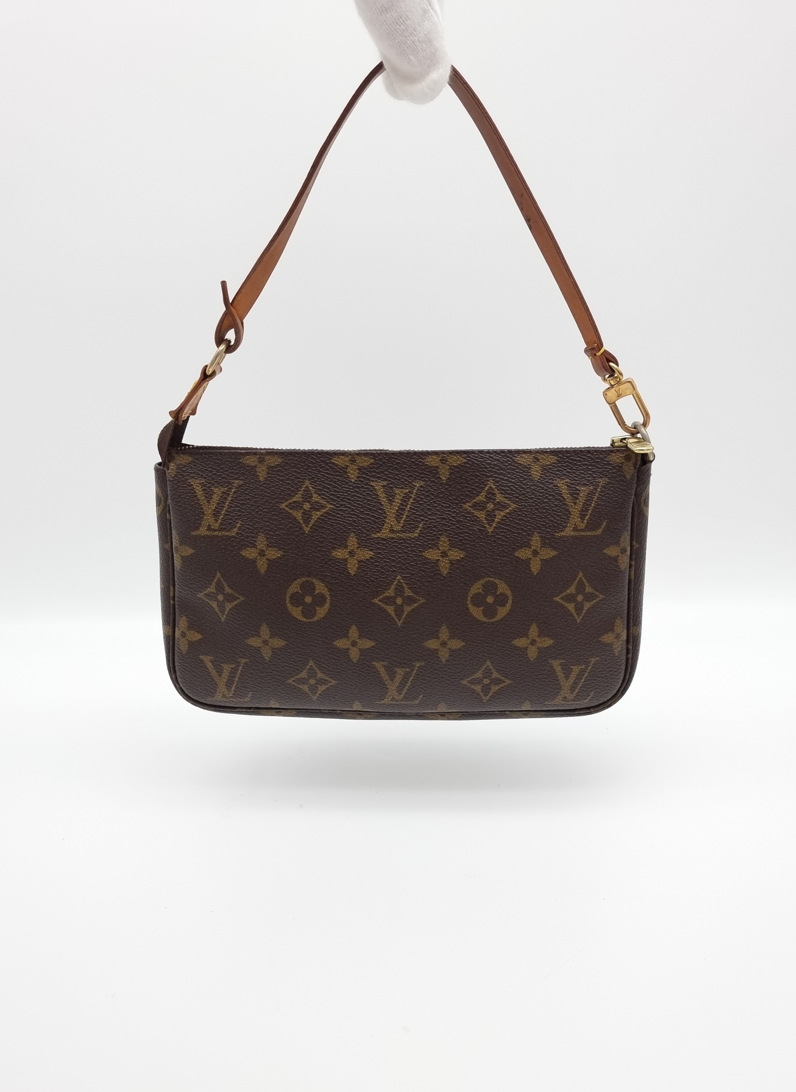 Louis Vuitton Pochette Accessoires