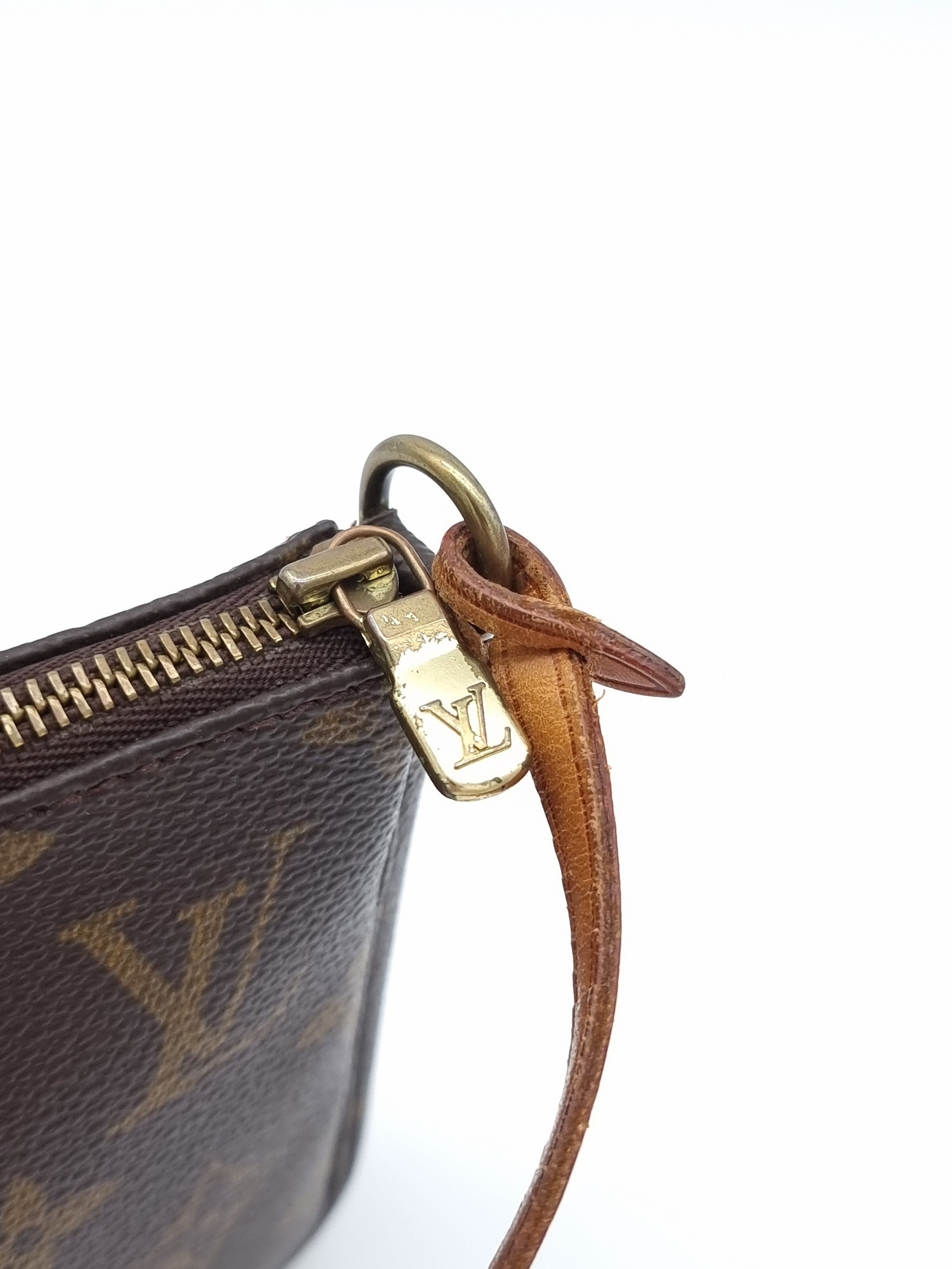 Louis Vuitton Pochette Accessories