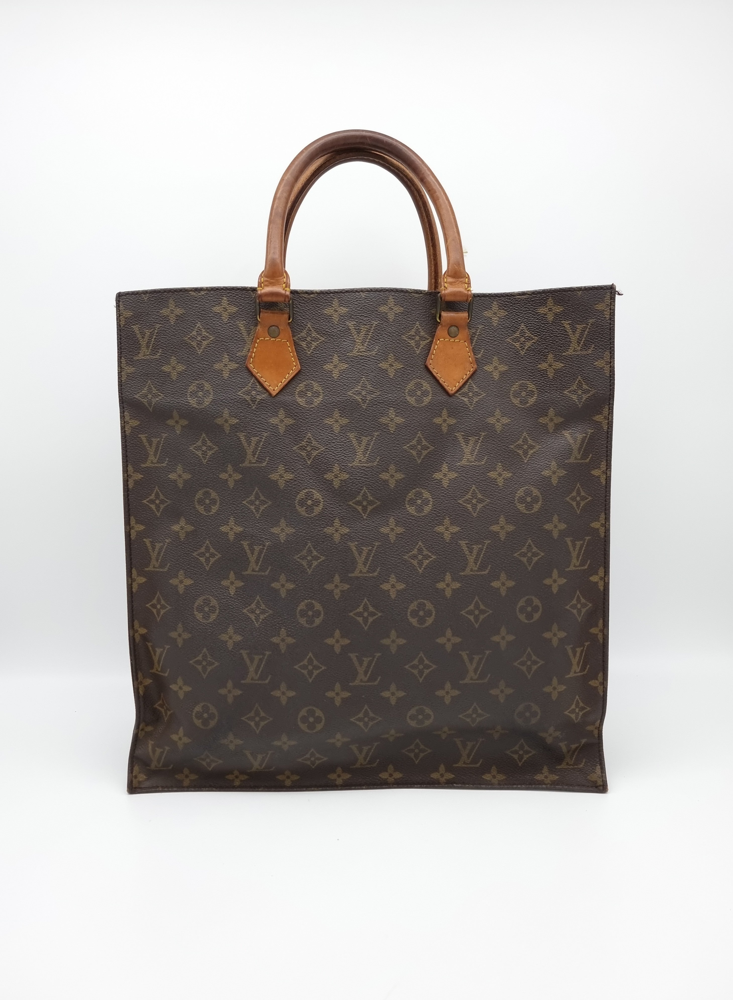 Louis Vuitton Sac Plat