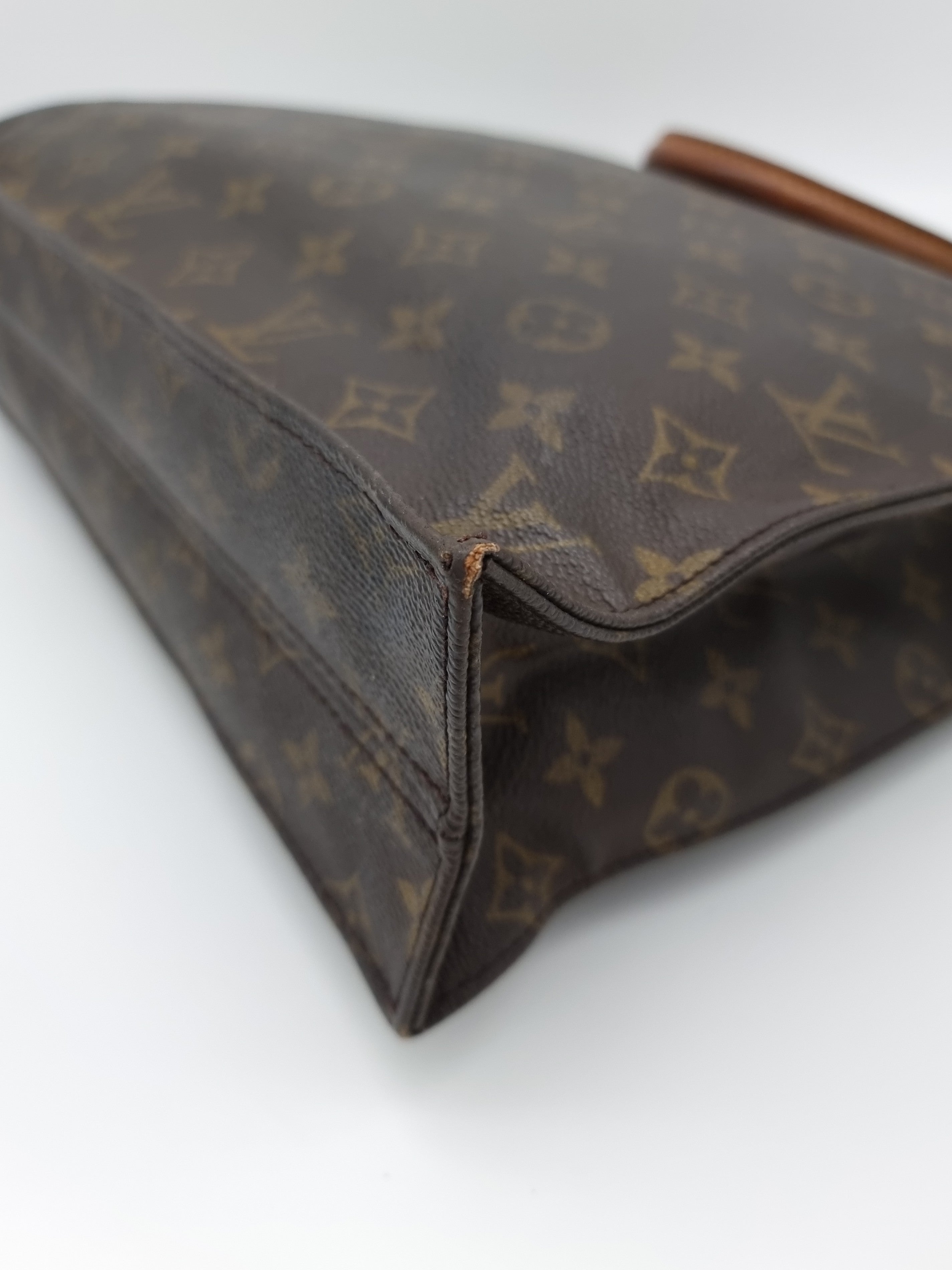 Louis Vuitton Sac Plat