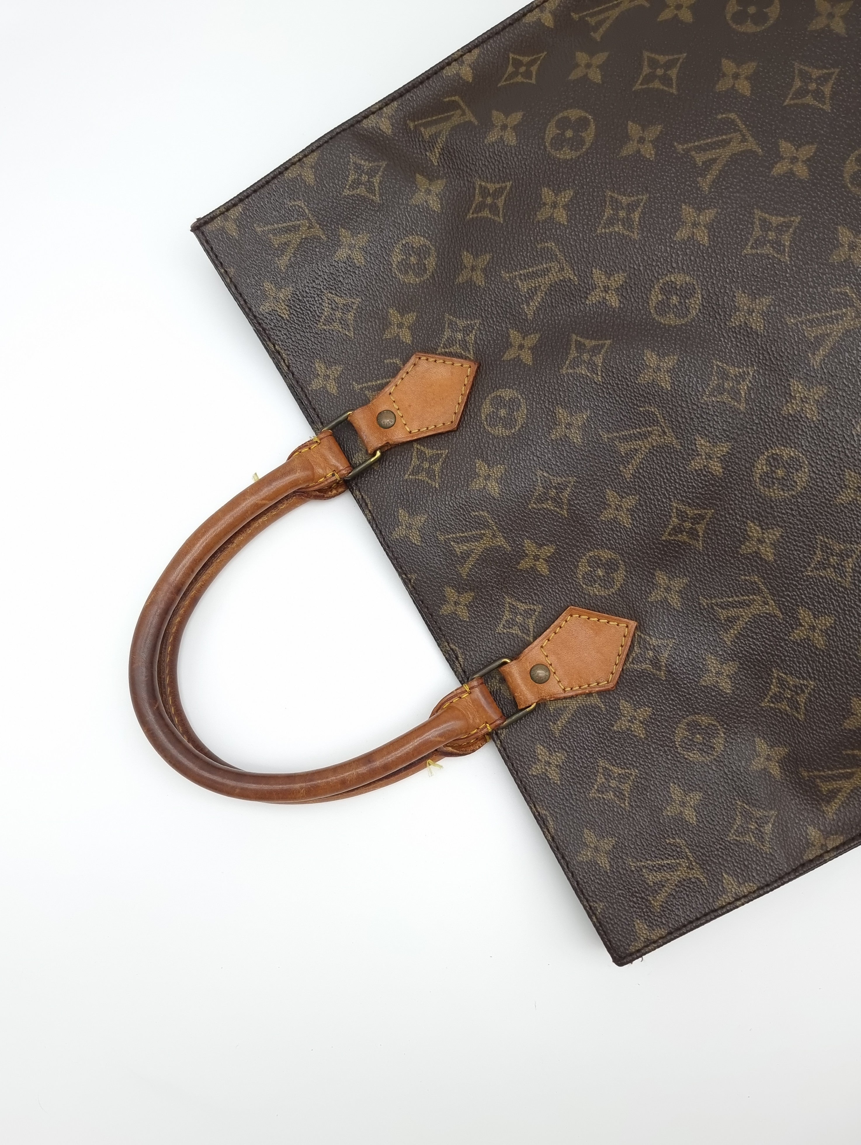 Louis Vuitton Sac Plat