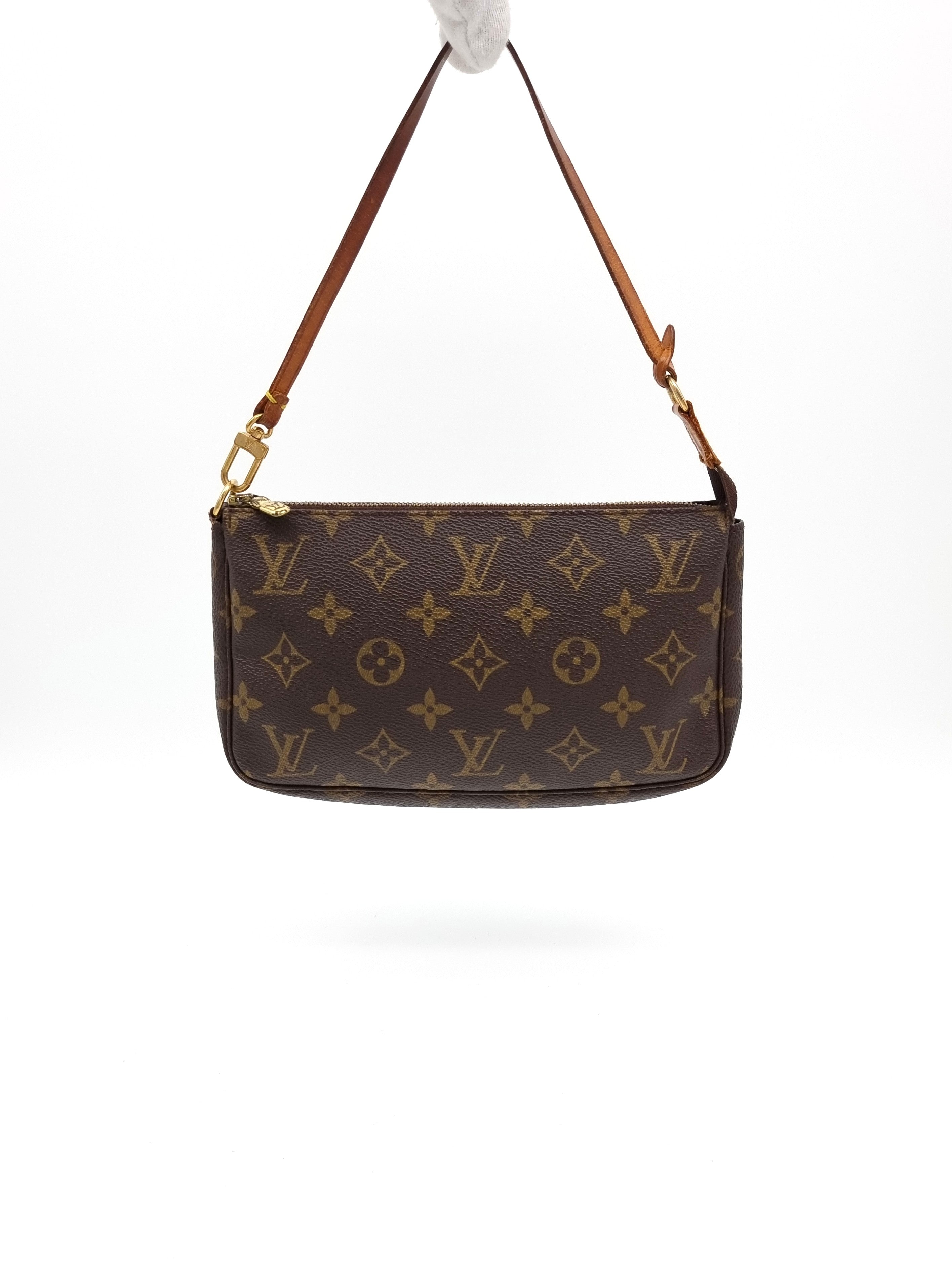 Louis Vuitton Pochette Accessoires