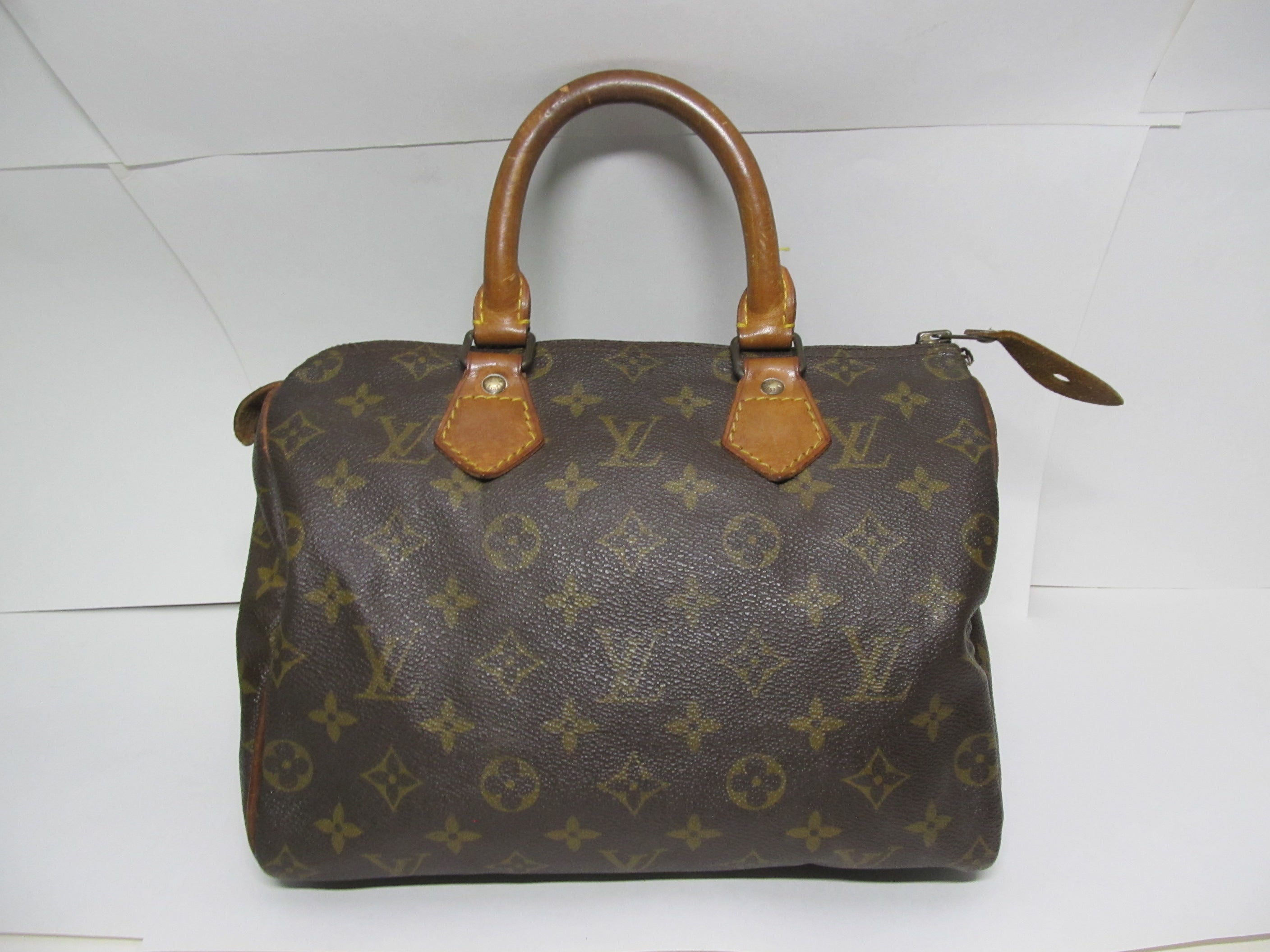 Louis Vuitton Speedy 25 Monogram #38 - Luxor Finland