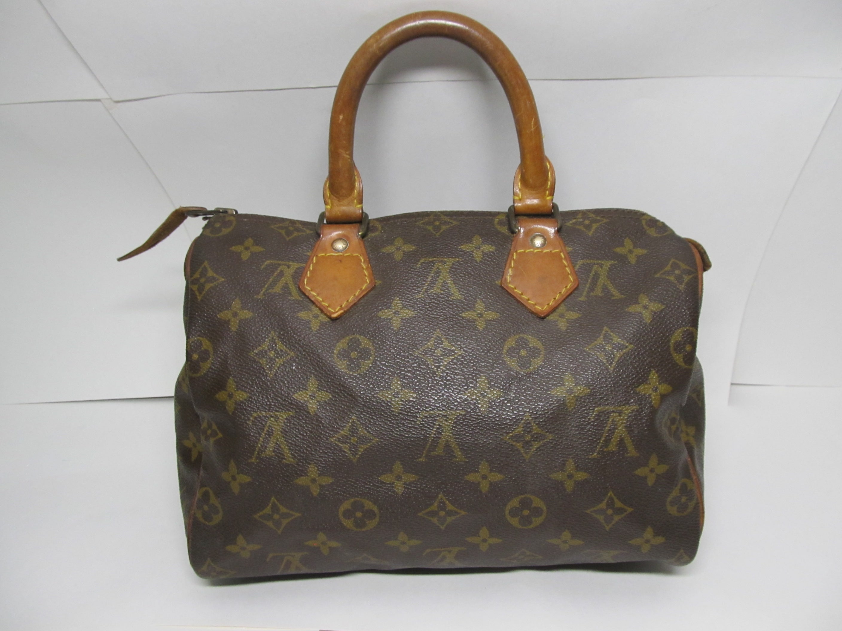 Louis Vuitton Speedy 25 Monogram #38 - Luxor Finland