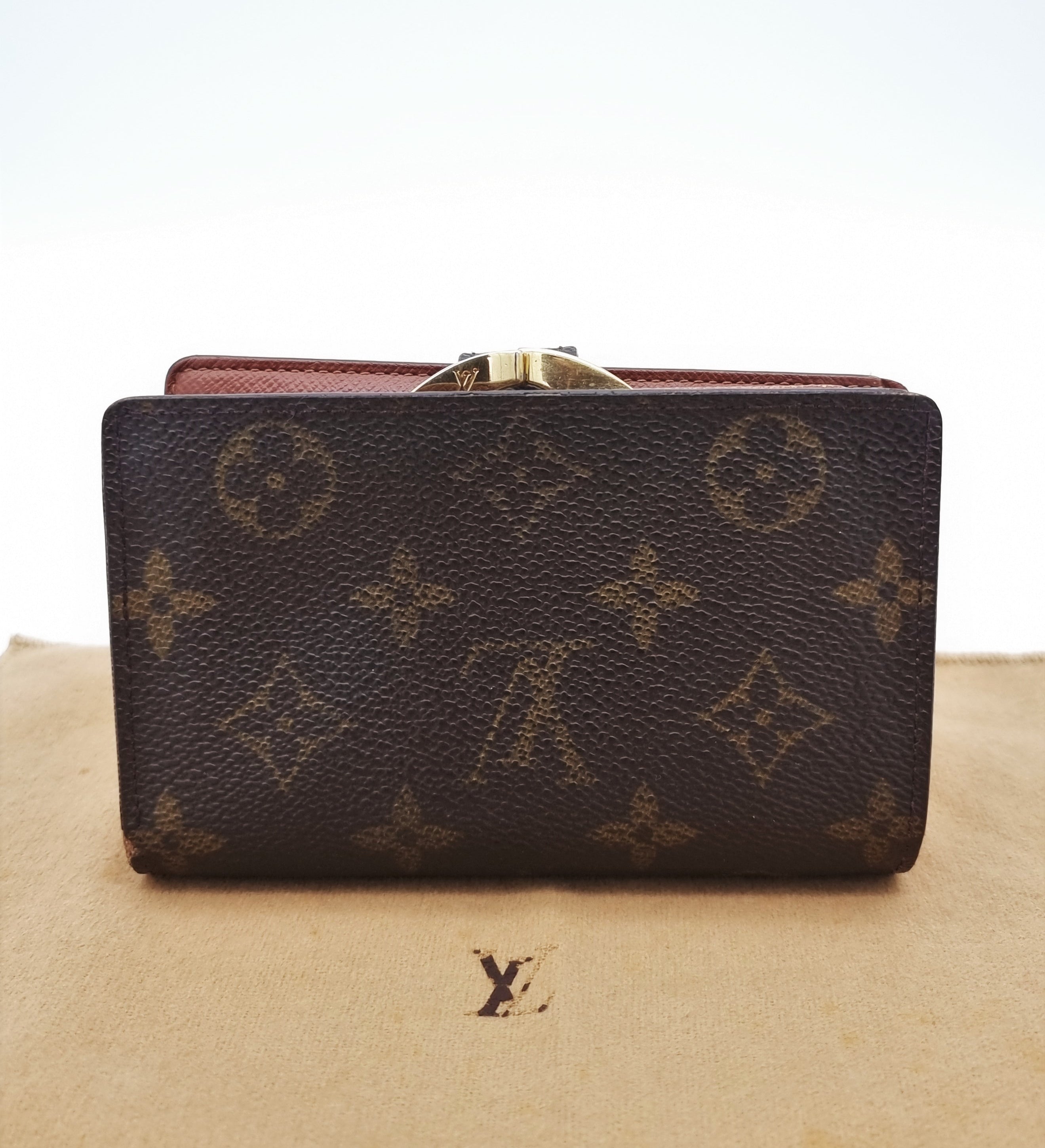 Louis Vuitton Wallet - 96636f